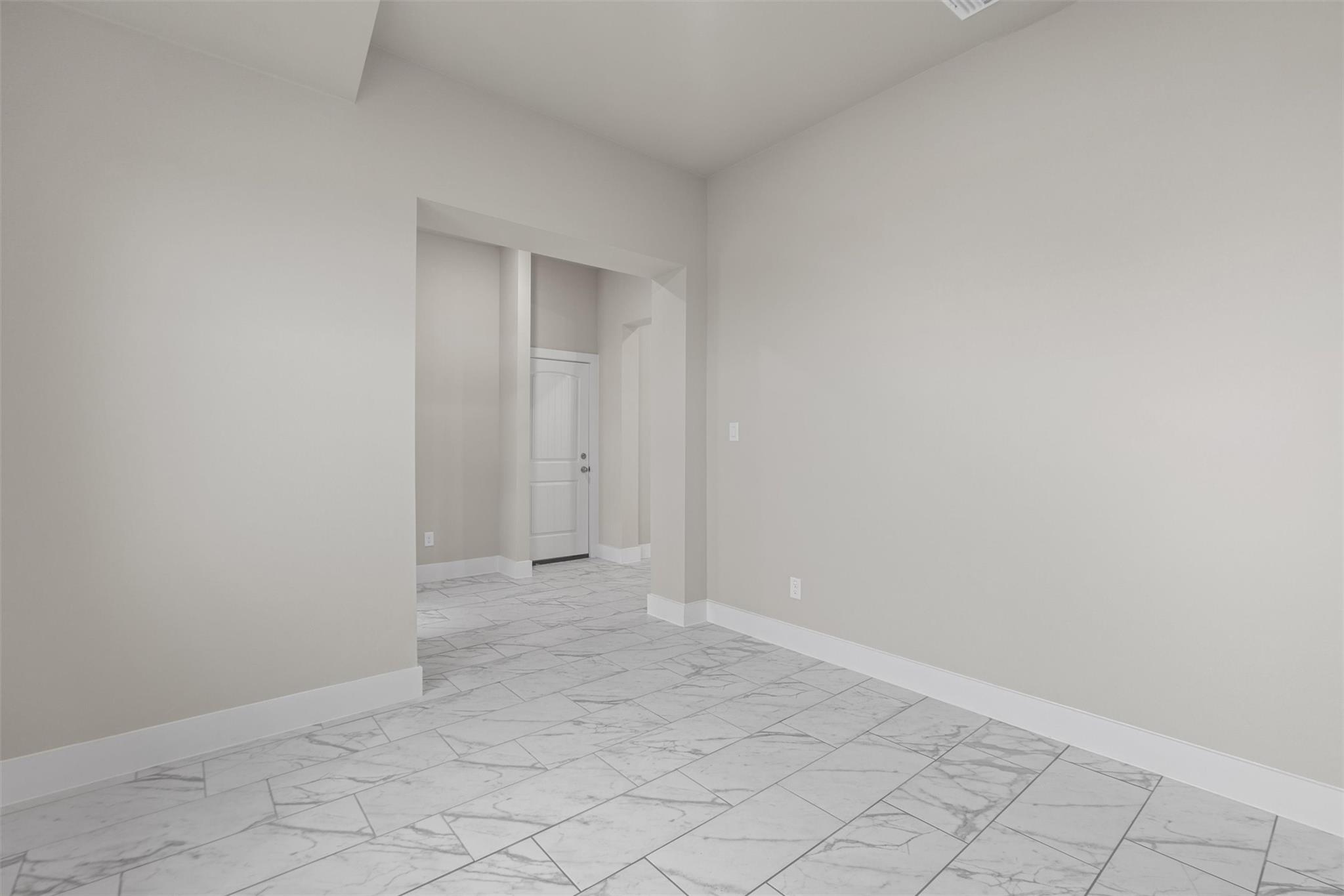 19108 Kleingrass Ln Property Photo 9