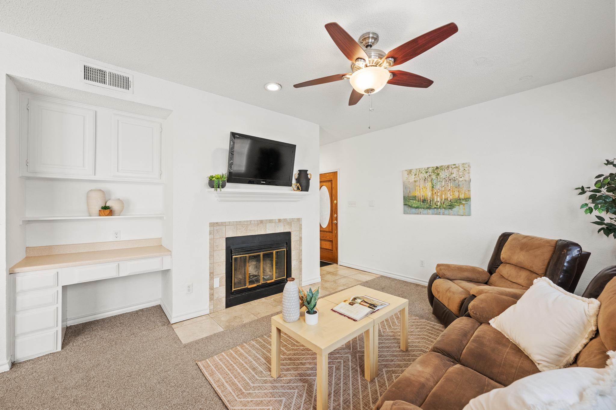 3001 Cedar St #a 102 Property Photo 3