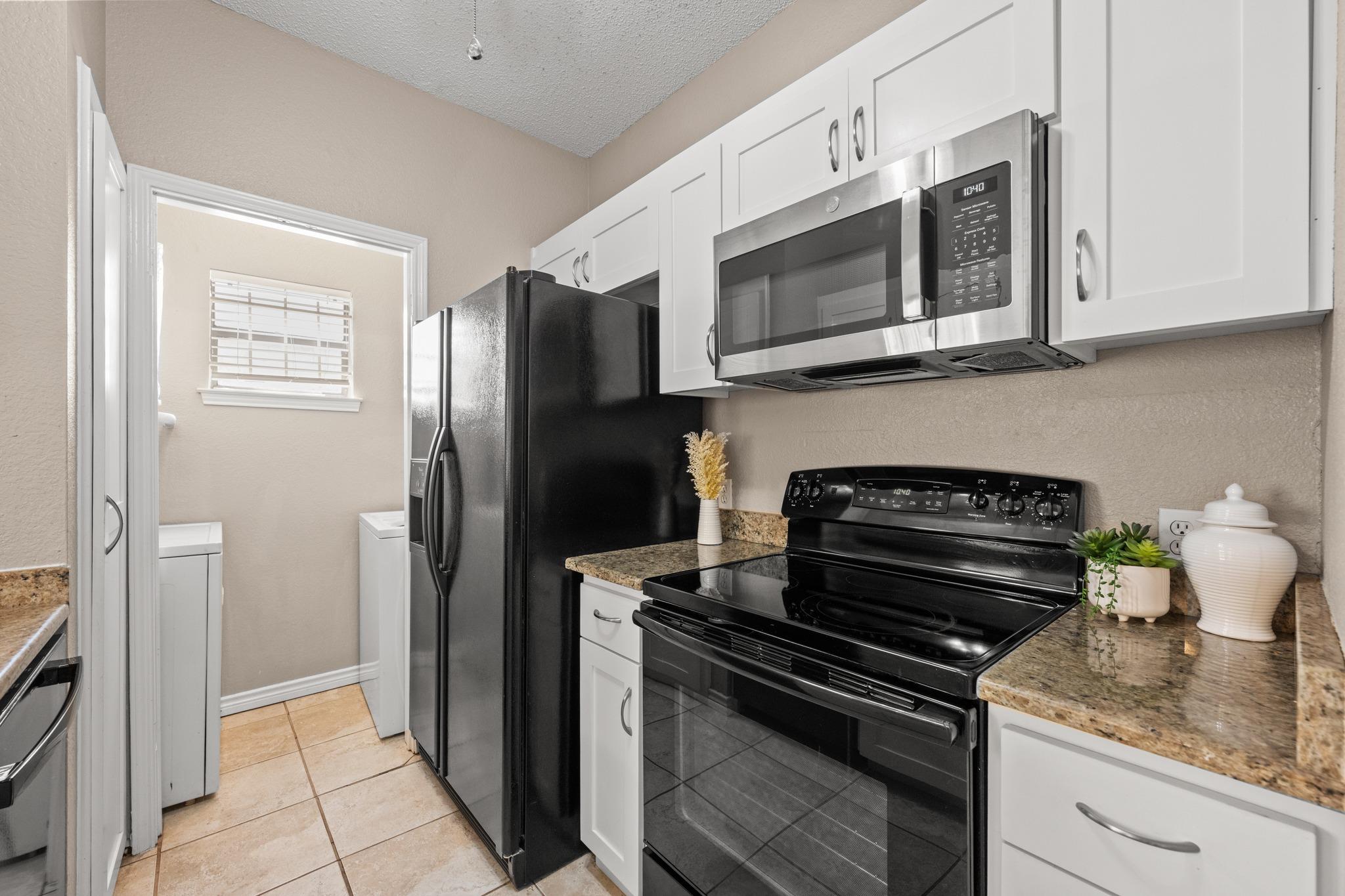 3001 Cedar St #a 102 Property Photo 6