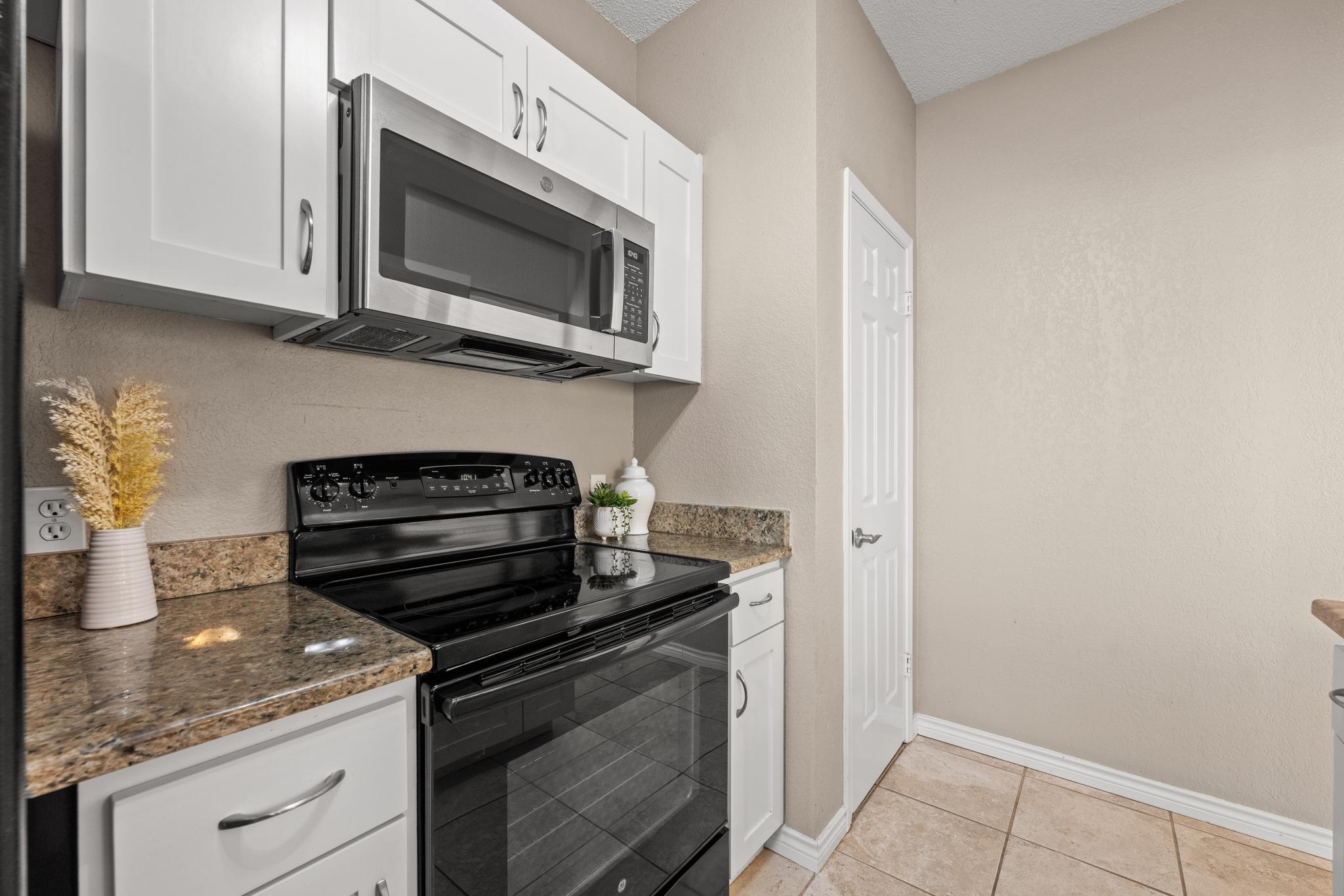 3001 Cedar St #a 102 Property Photo 9