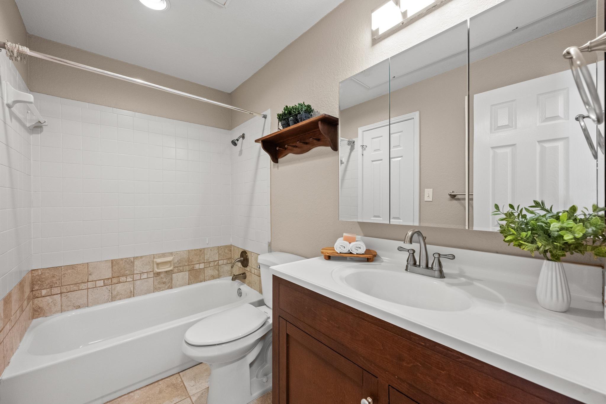 3001 Cedar St #a 102 Property Photo 19