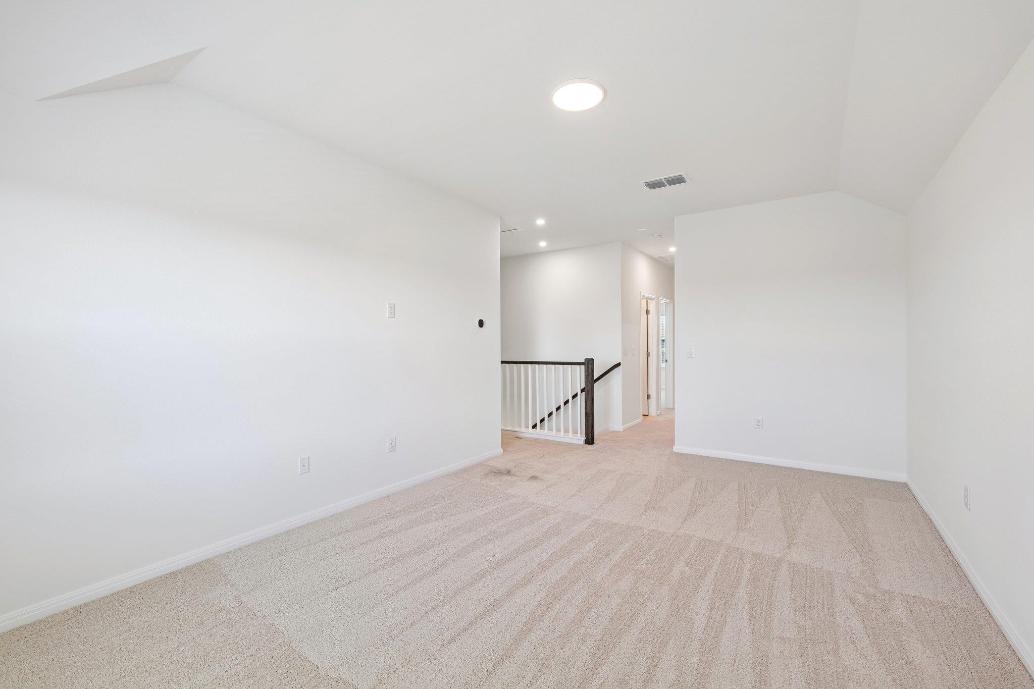 335 Young St Property Photo 9