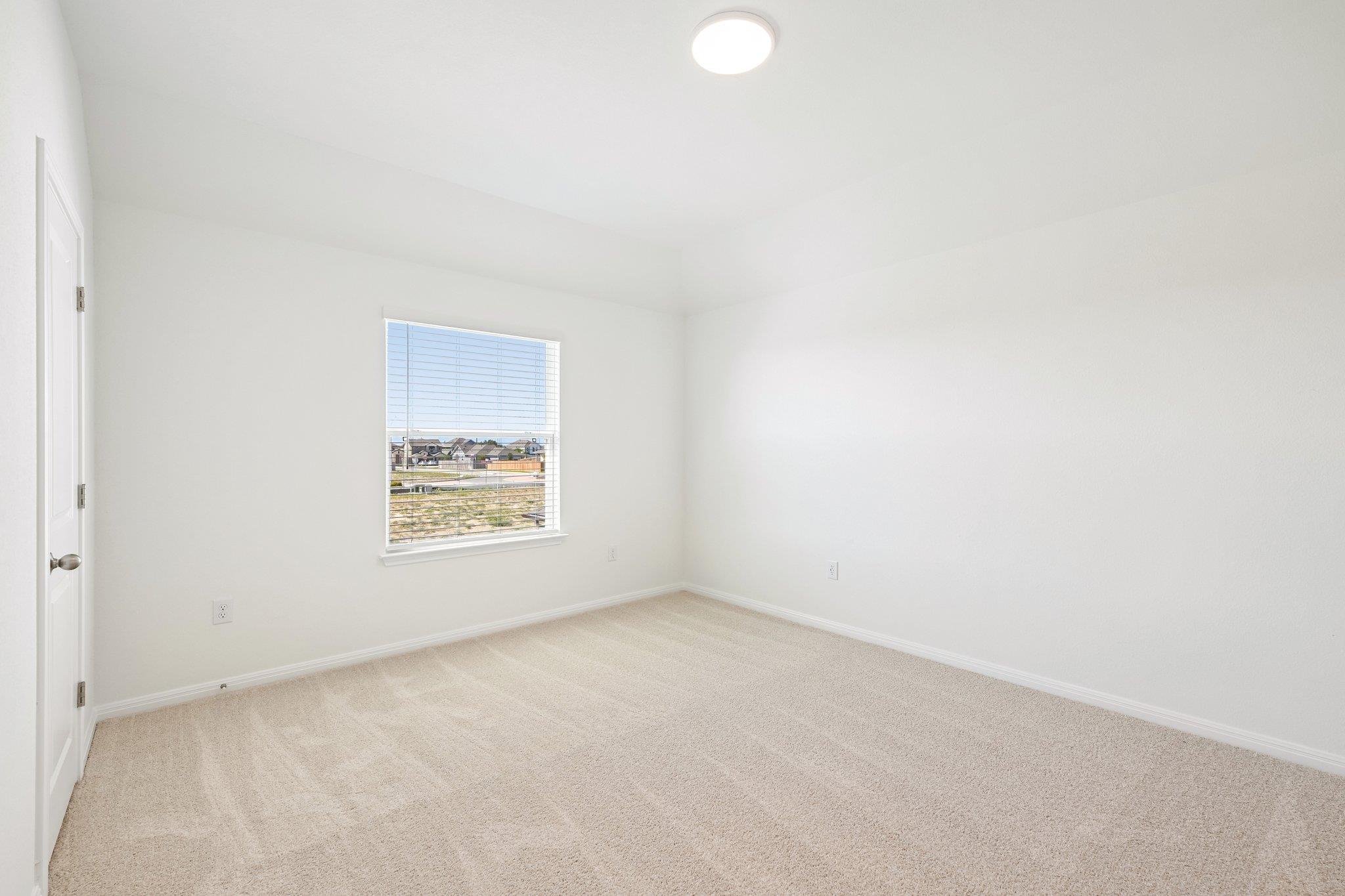 335 Young St Property Photo 11