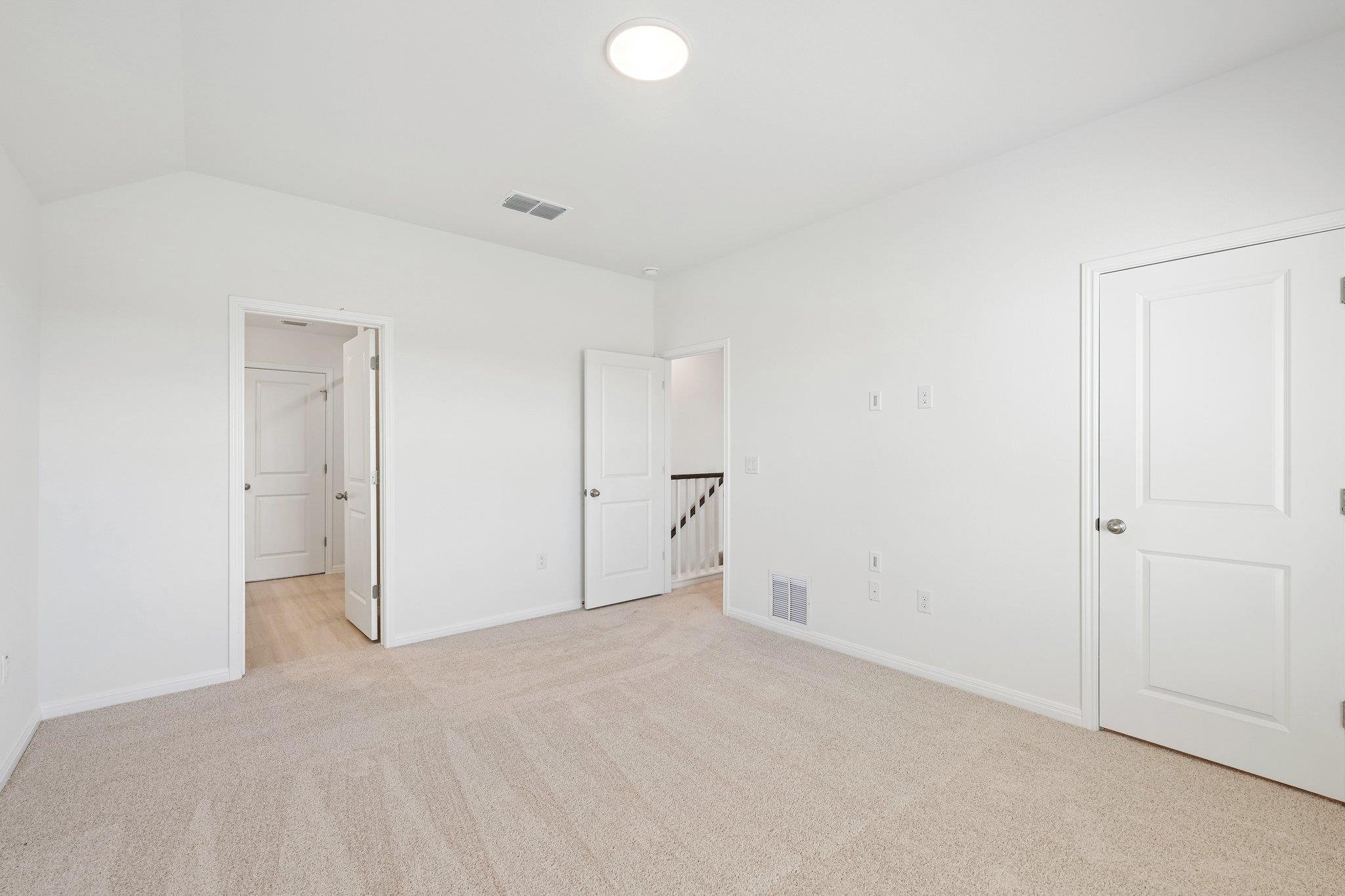 335 Young St Property Photo 12