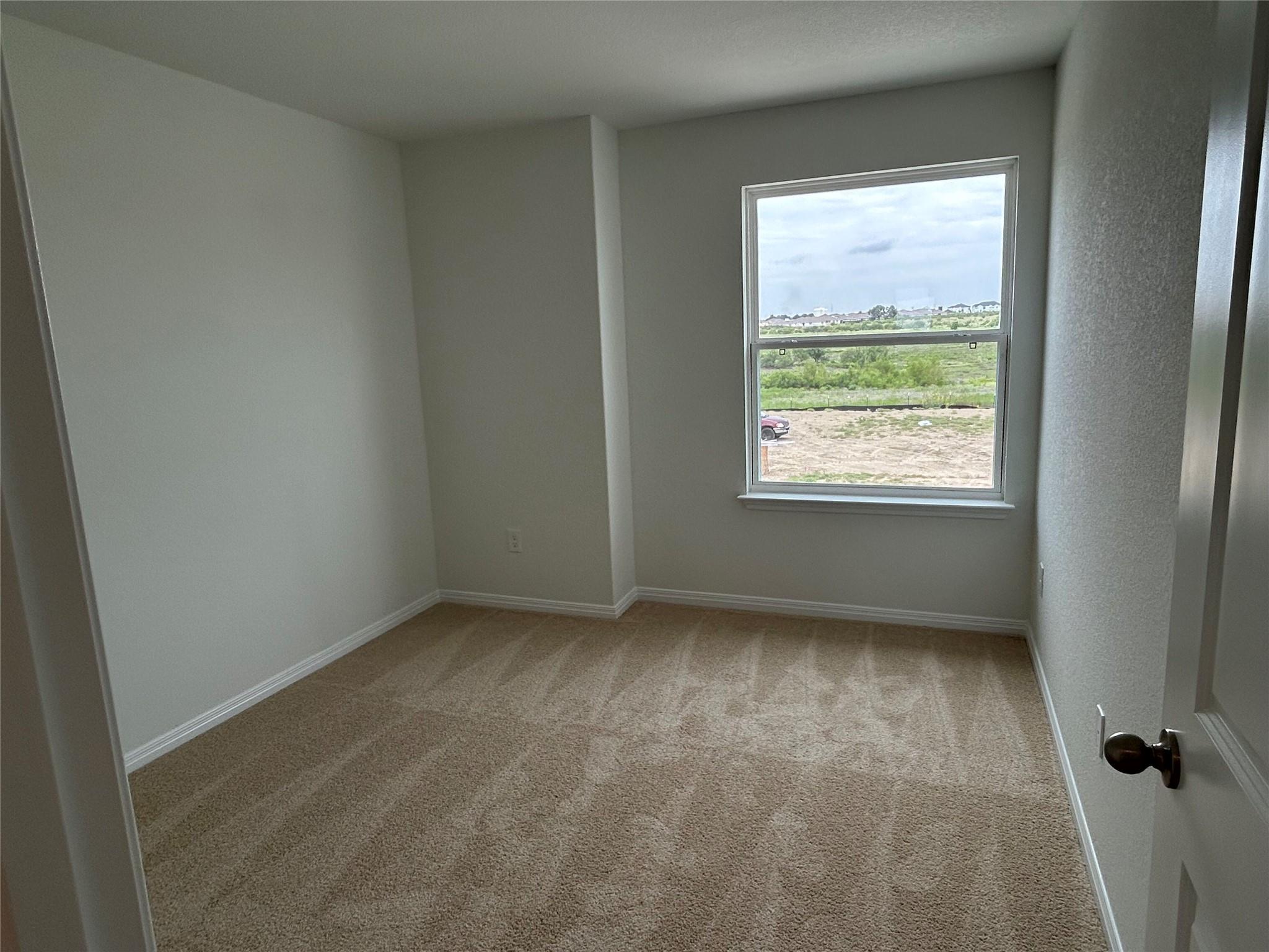 335 Young St Property Photo 17