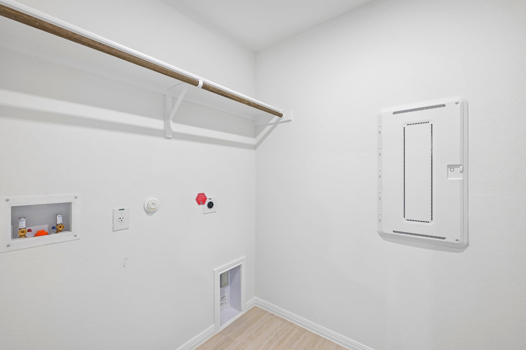 335 Young St Property Photo 17