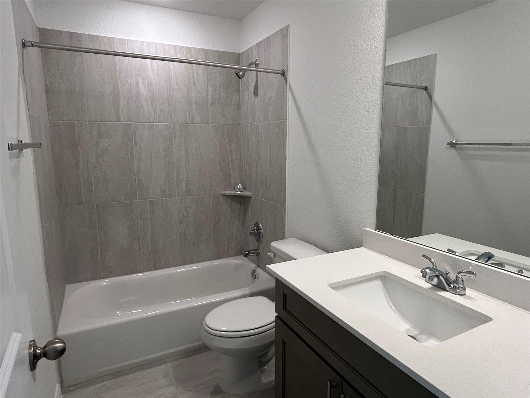 335 Young St Property Photo 22