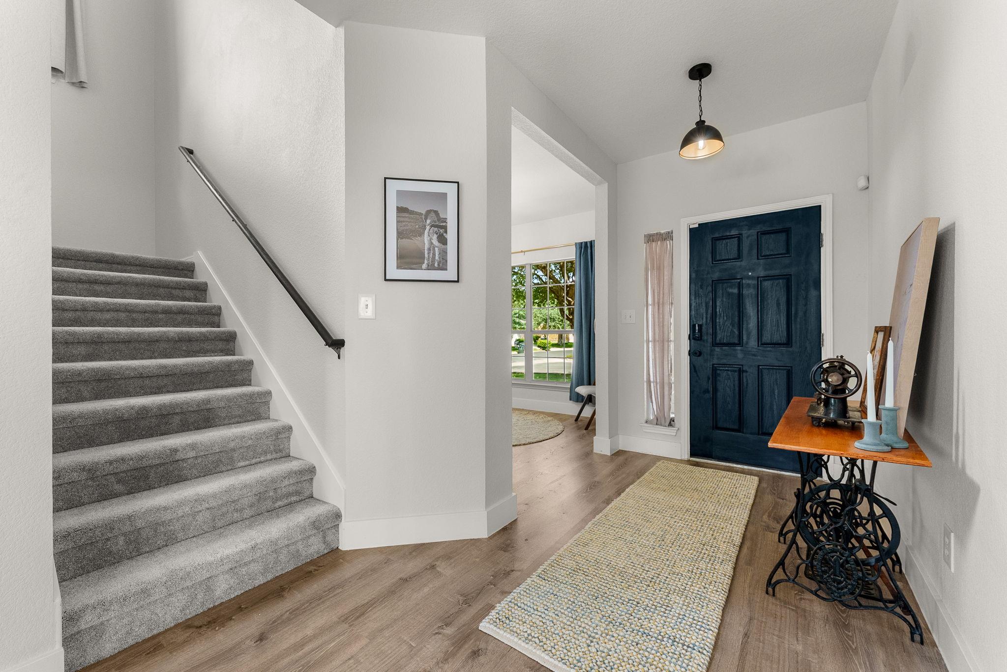 110 Stone Crest Blvd Property Photo 2