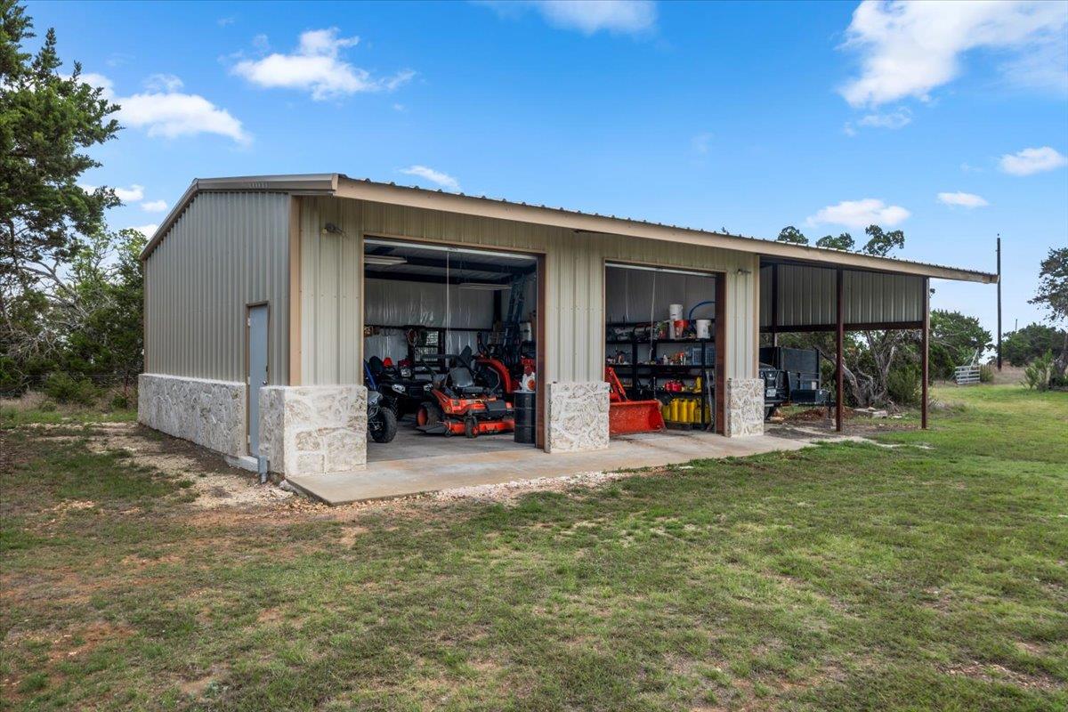 6594 W Hwy 290 None Property Photo 29