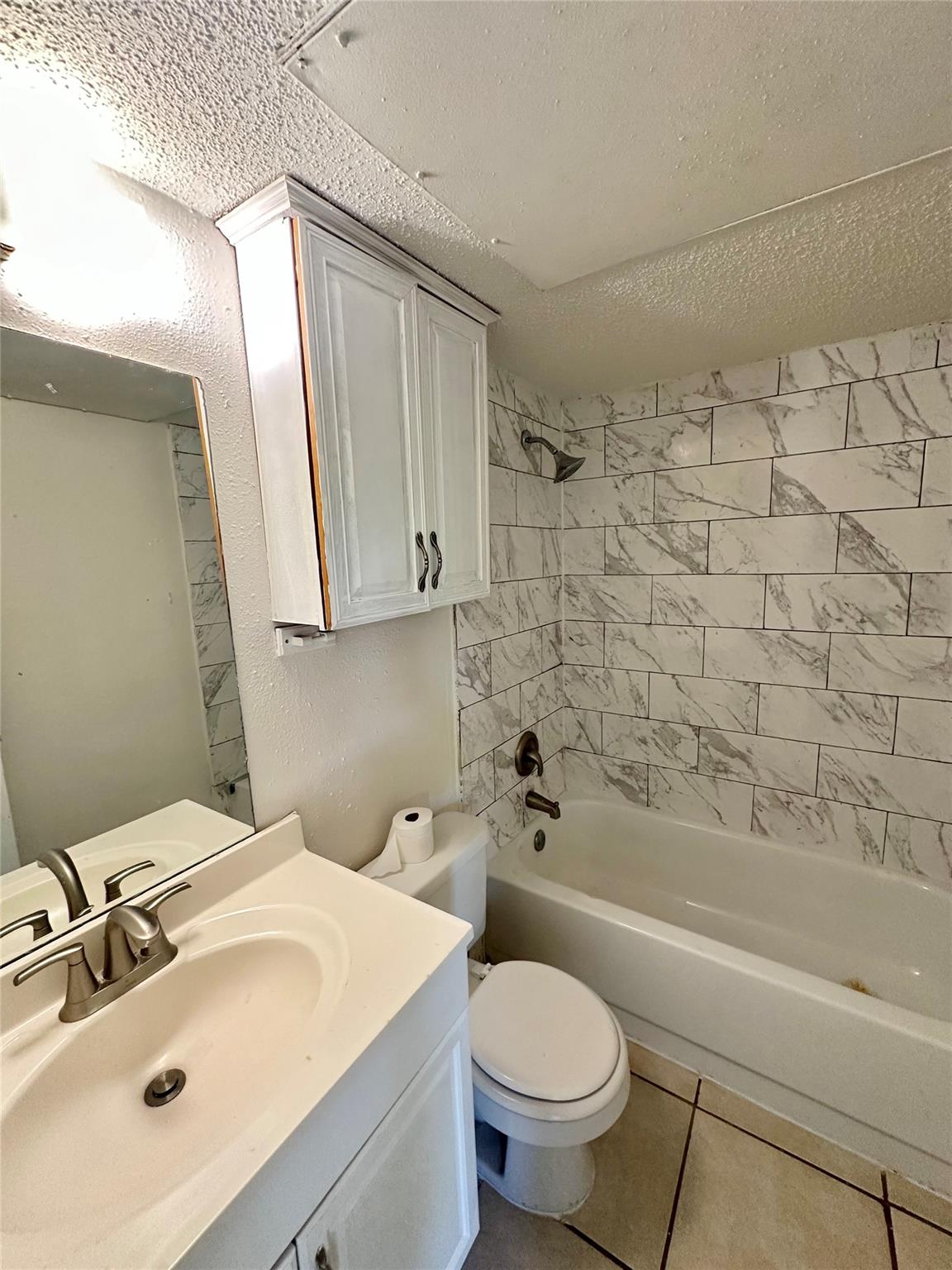 4322 Gillis St #204 Property Photo 18