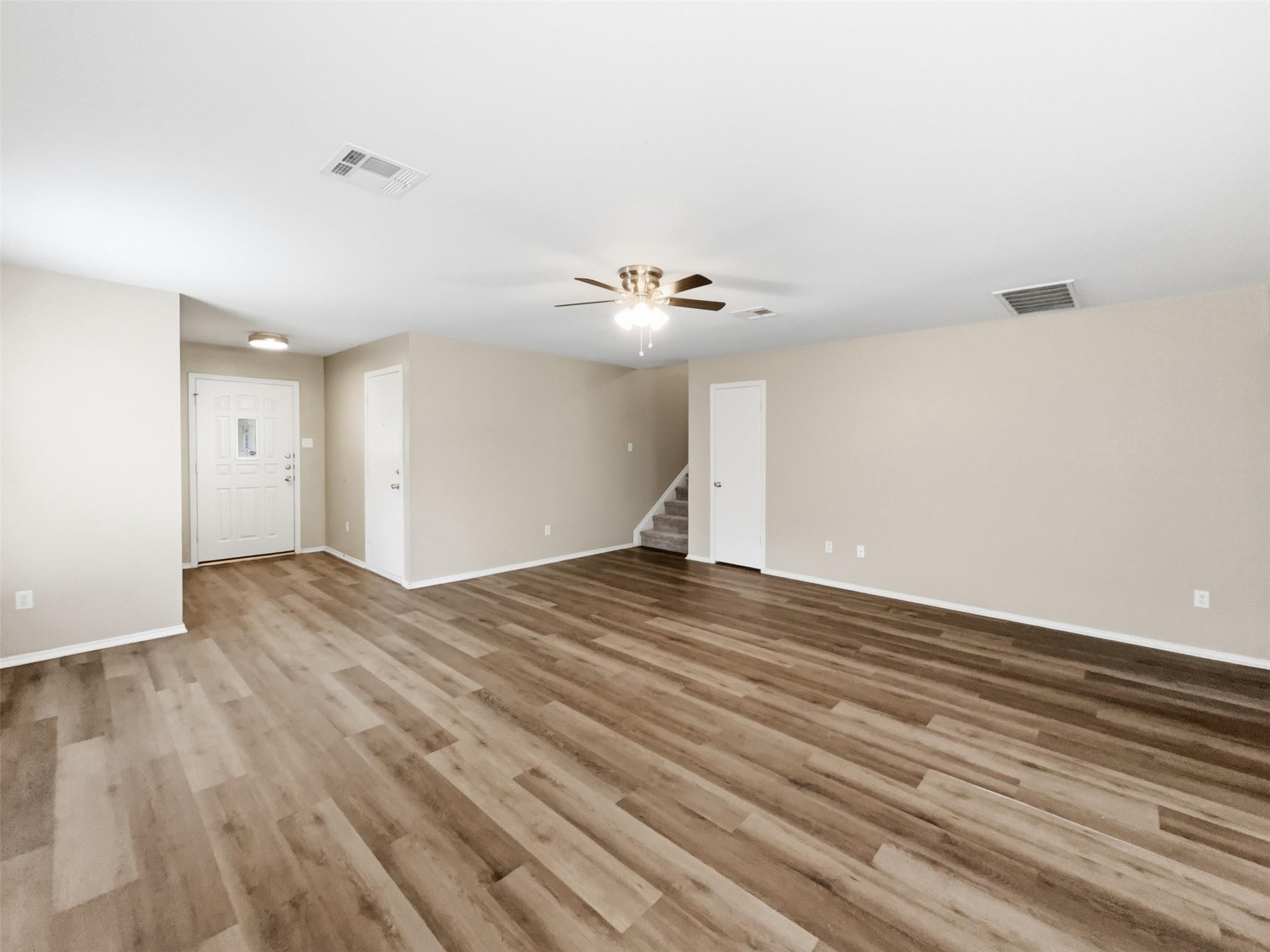 3112 Crownover St Property Photo 12