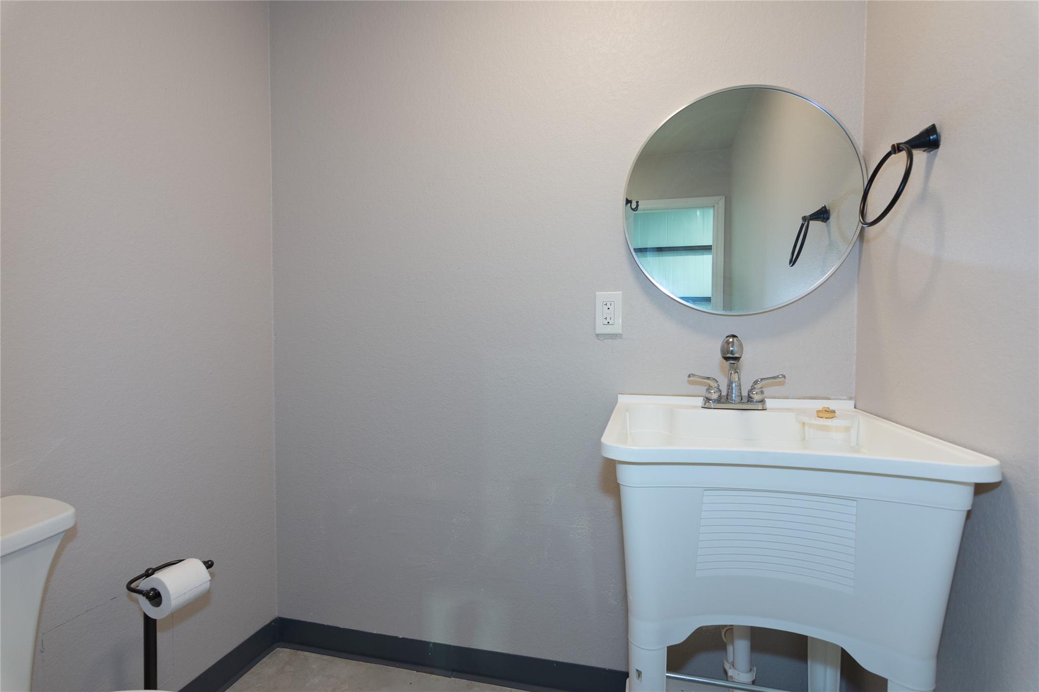 128 Martin Bros Ln Property Photo 10