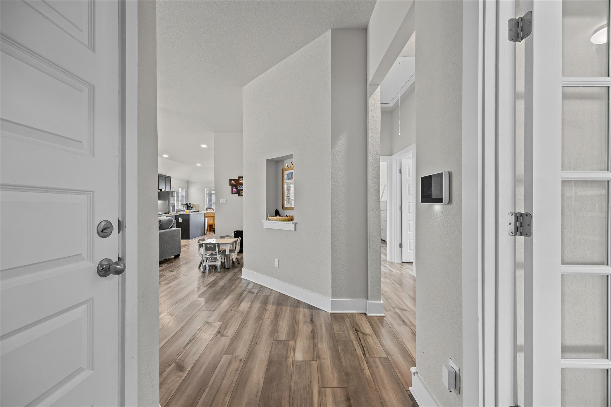627 Biscayne Bay Bnd Property Photo 3