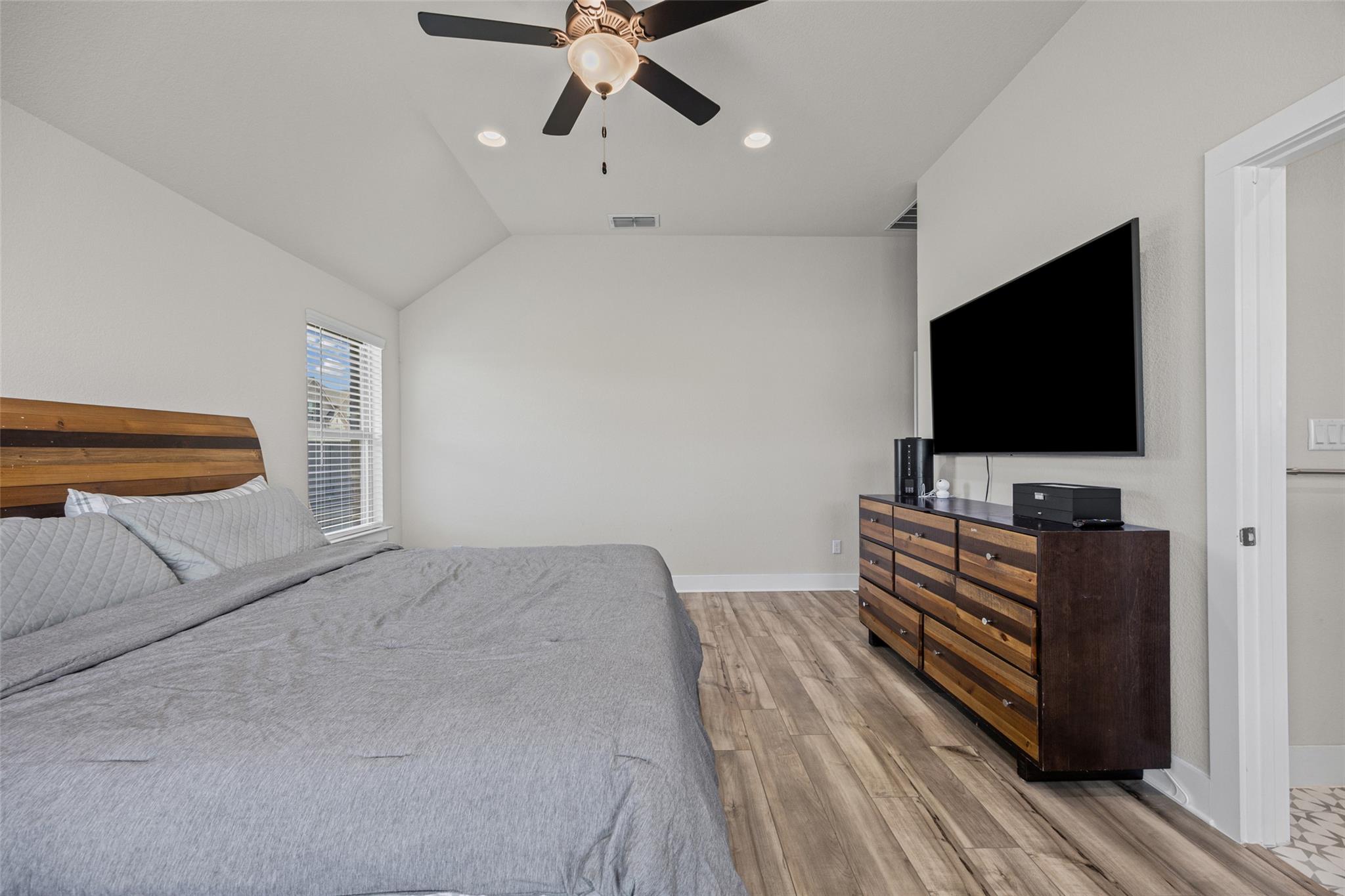 627 Biscayne Bay Bnd Property Photo 10