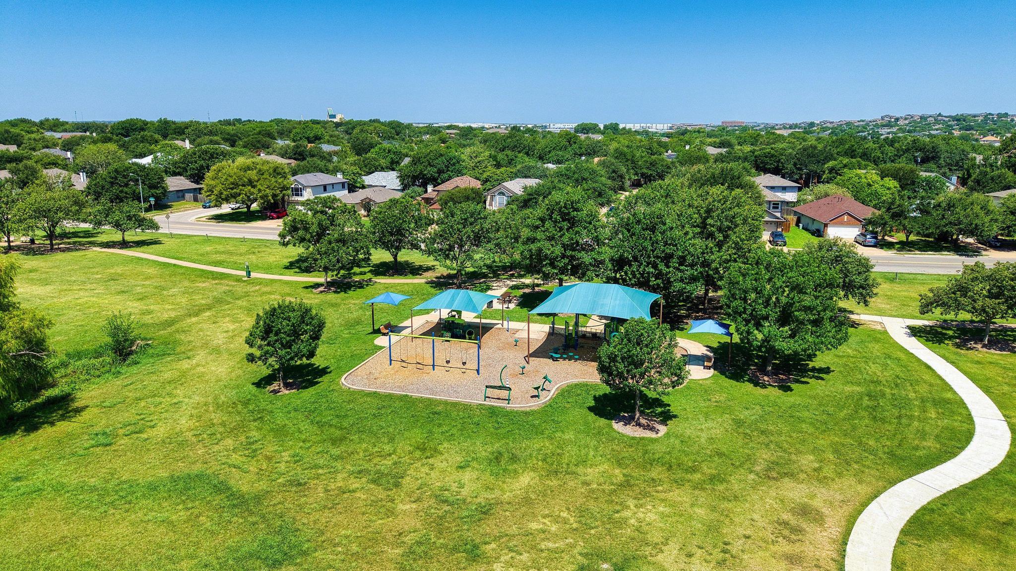 1717 Chalice Cv Property Photo 10