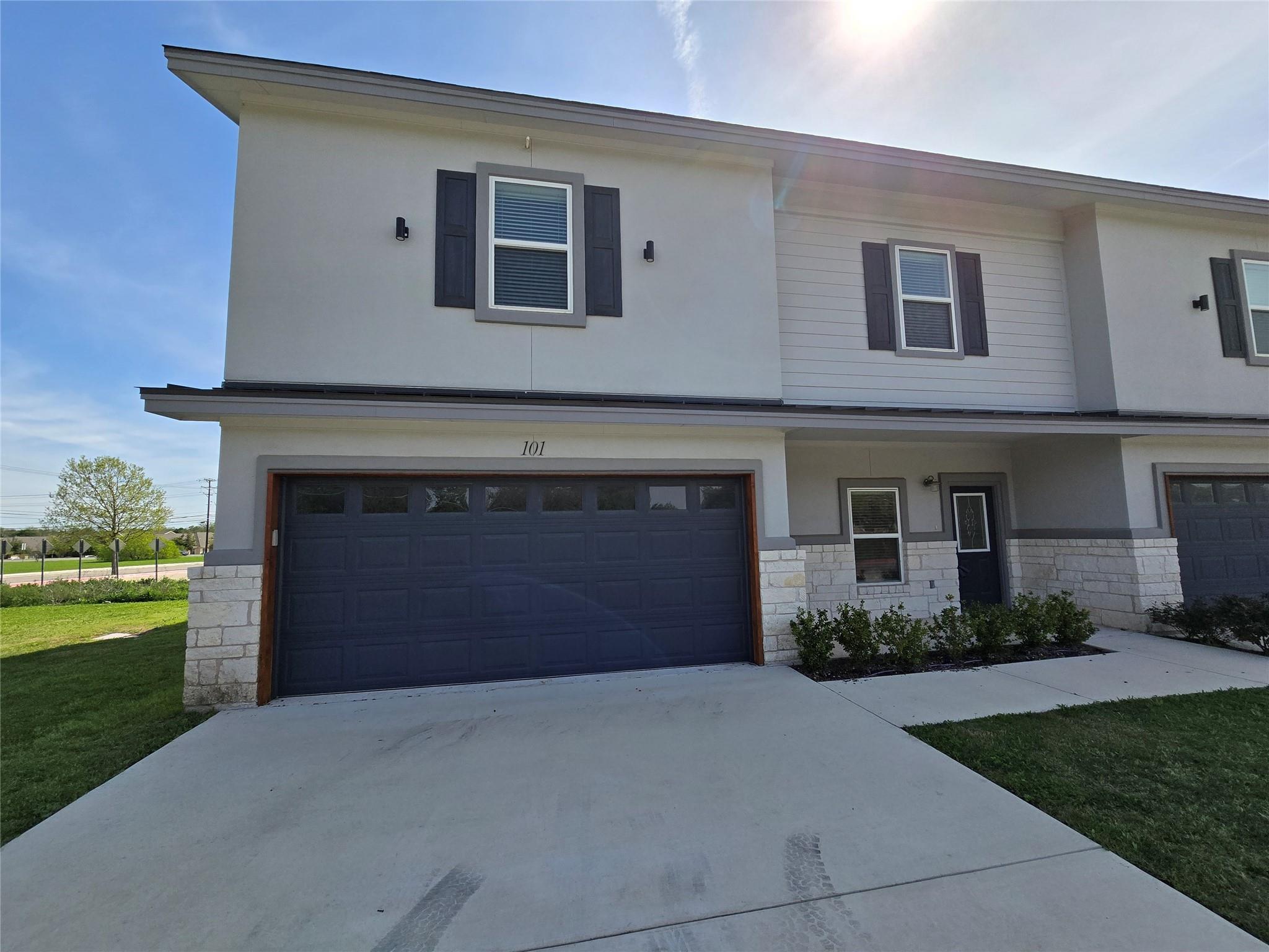 2105 Tiger Trl #101 Property Photo 1
