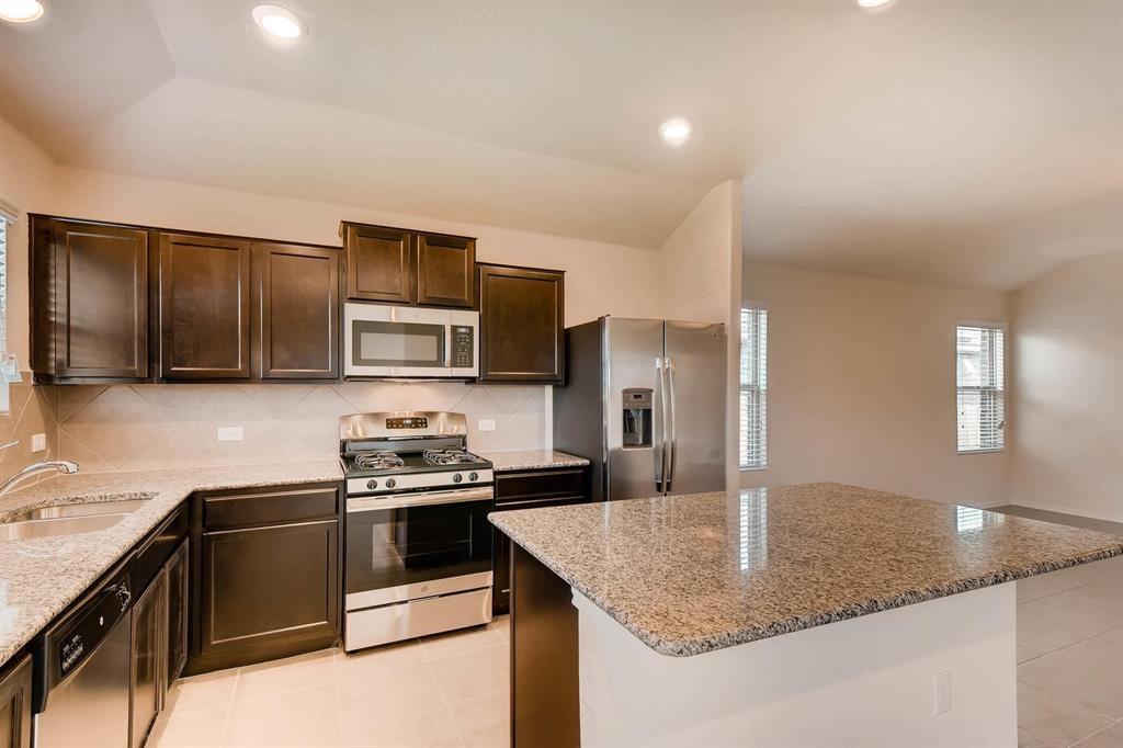 121 Andesite Trl Property Photo 4