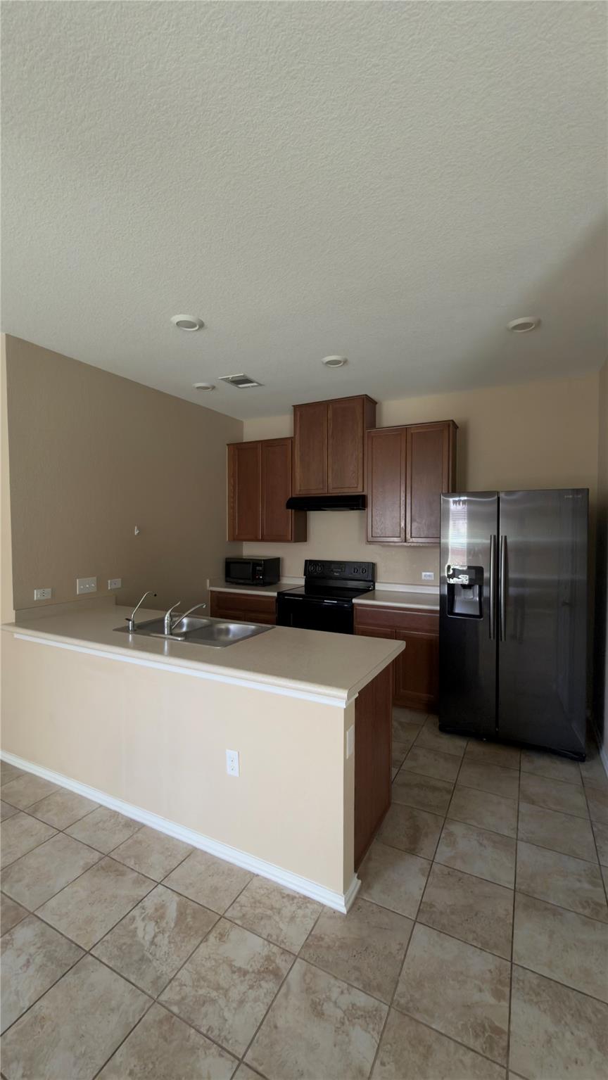 14620 Goshawk Dr Property Photo 4