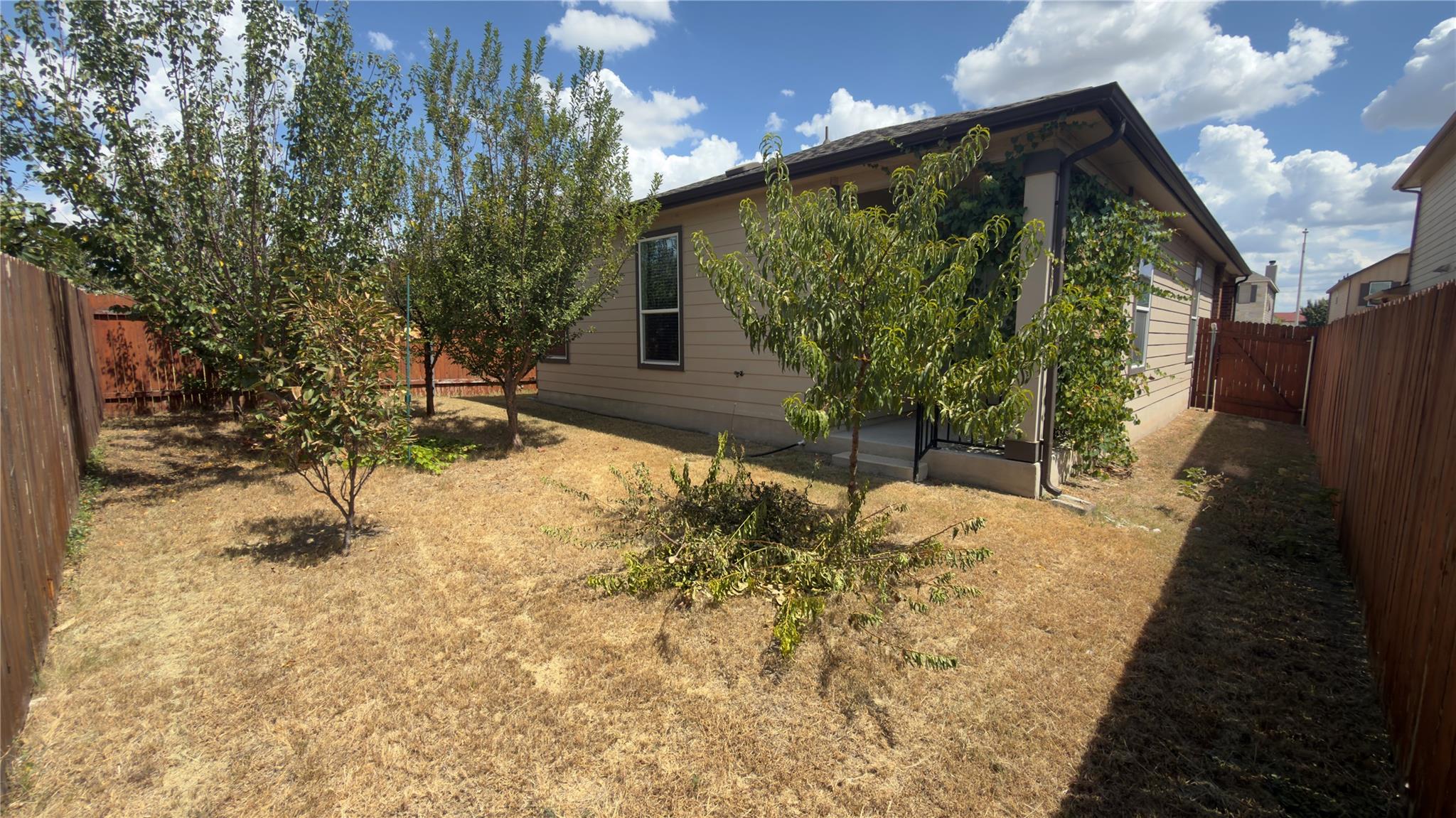 14620 Goshawk Dr Property Photo 12