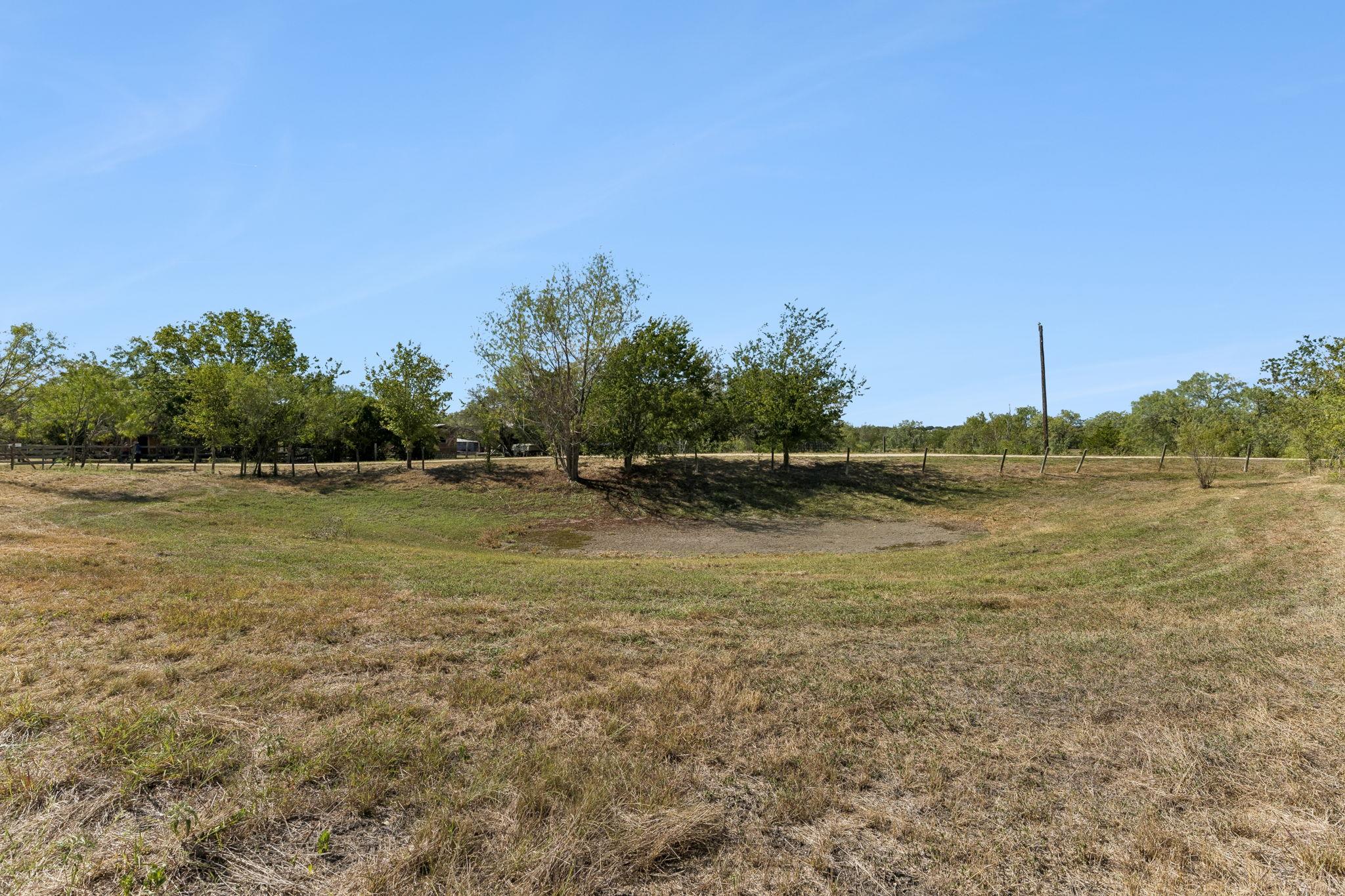 200 Armstrong Rd Property Photo 6