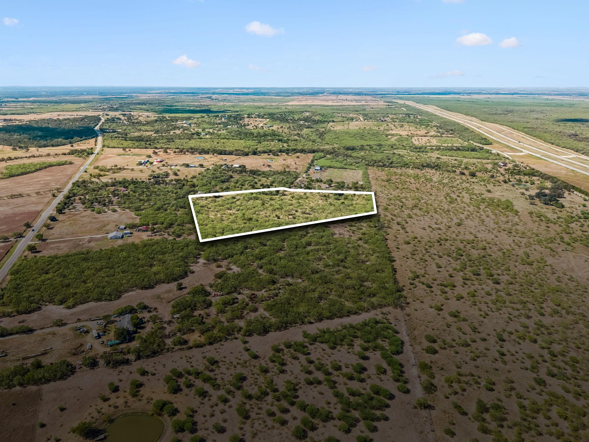 200 Armstrong Rd Property Photo 15