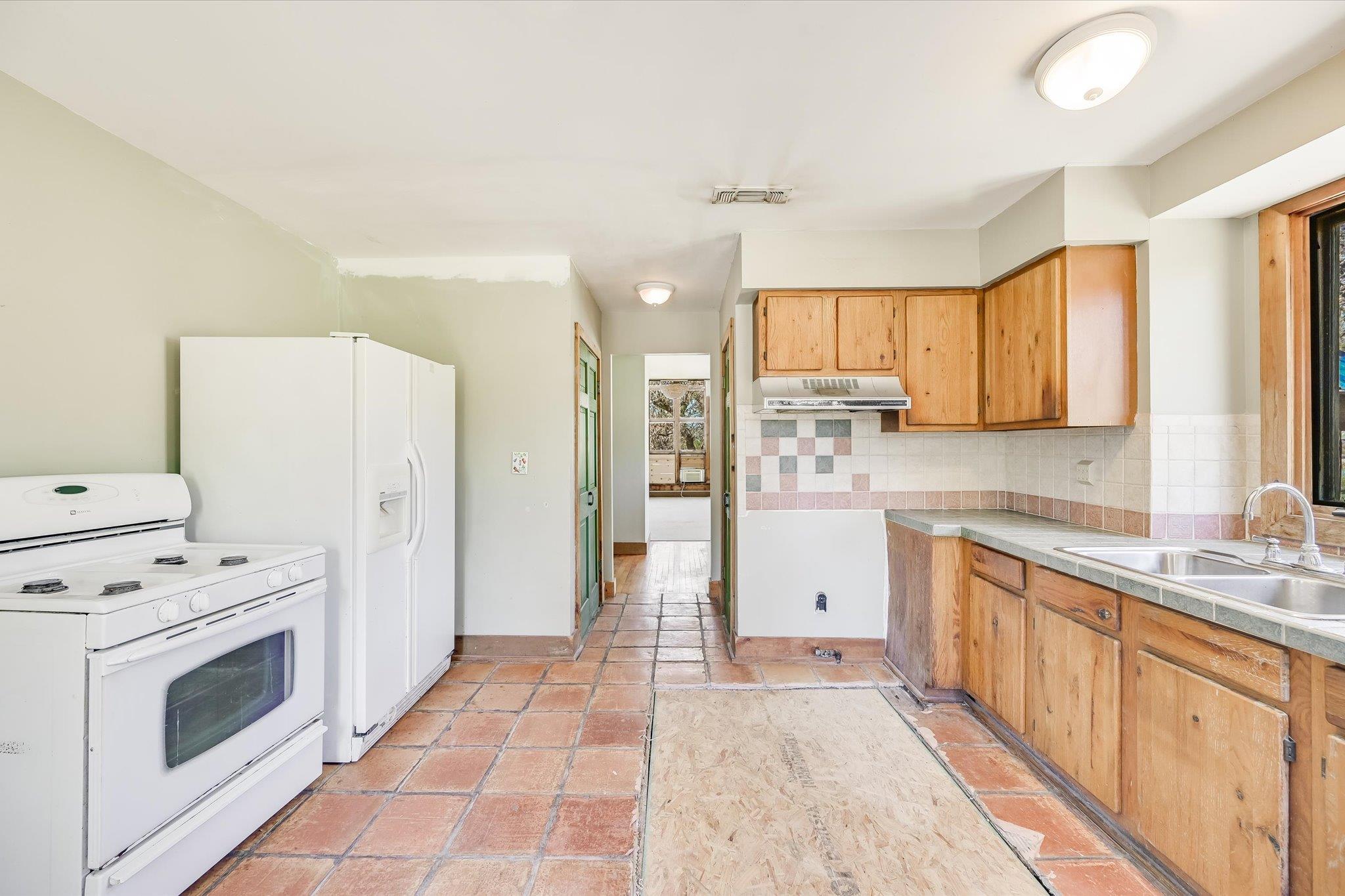 22419 Hazy Hollow Cv Property Photo 6