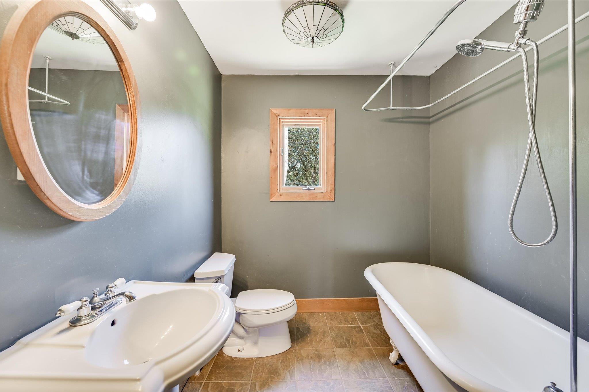 22419 Hazy Hollow Cv Property Photo 7