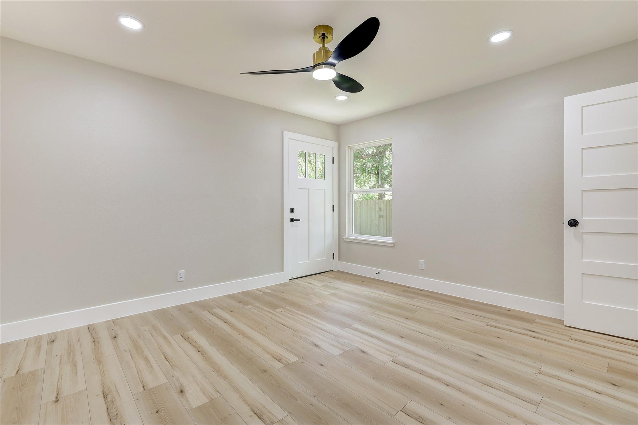 6007 Belfast Dr Property Photo 28