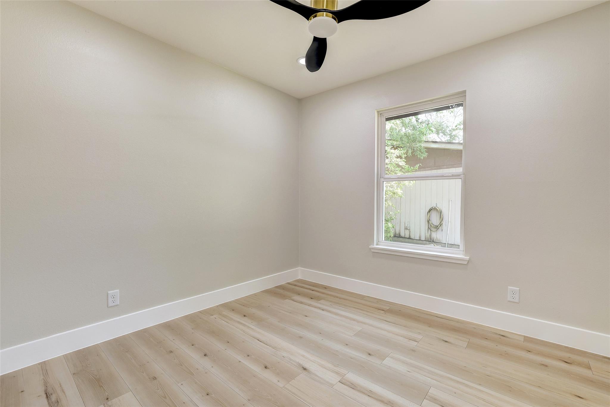 6007 Belfast Dr Property Photo 30