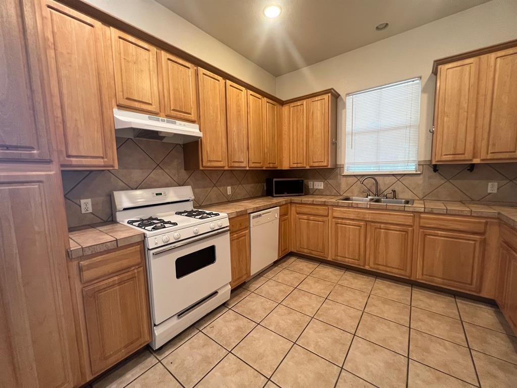 5402 Martin Ave #a Property Photo 2