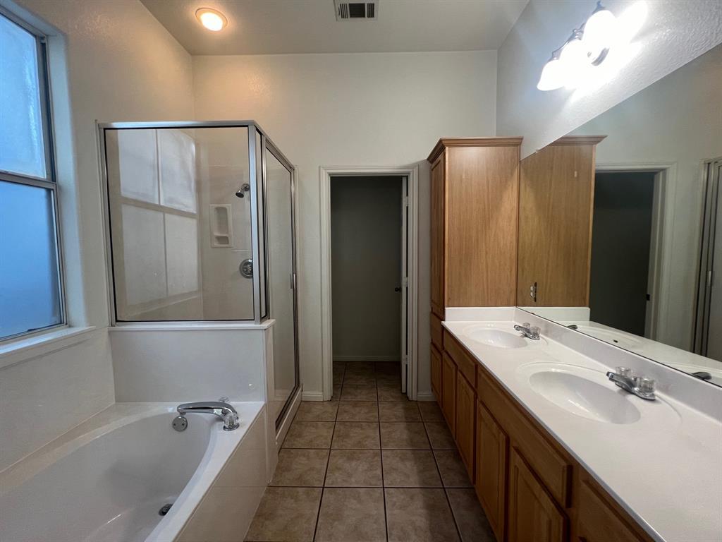 5402 Martin Ave #a Property Photo 10