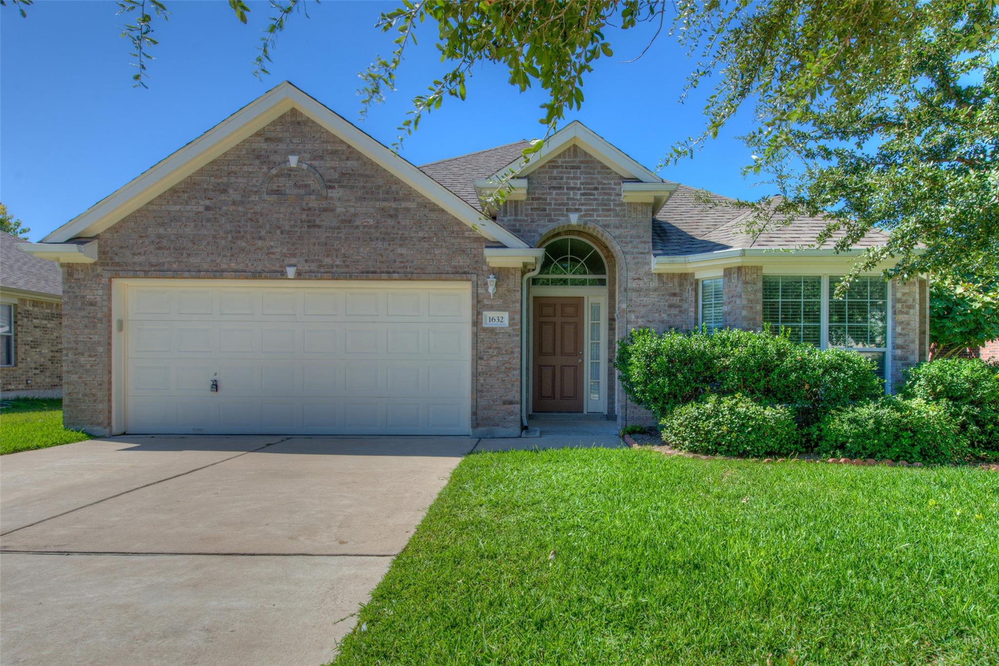 1632 Belvedere Pl Property Photo 1
