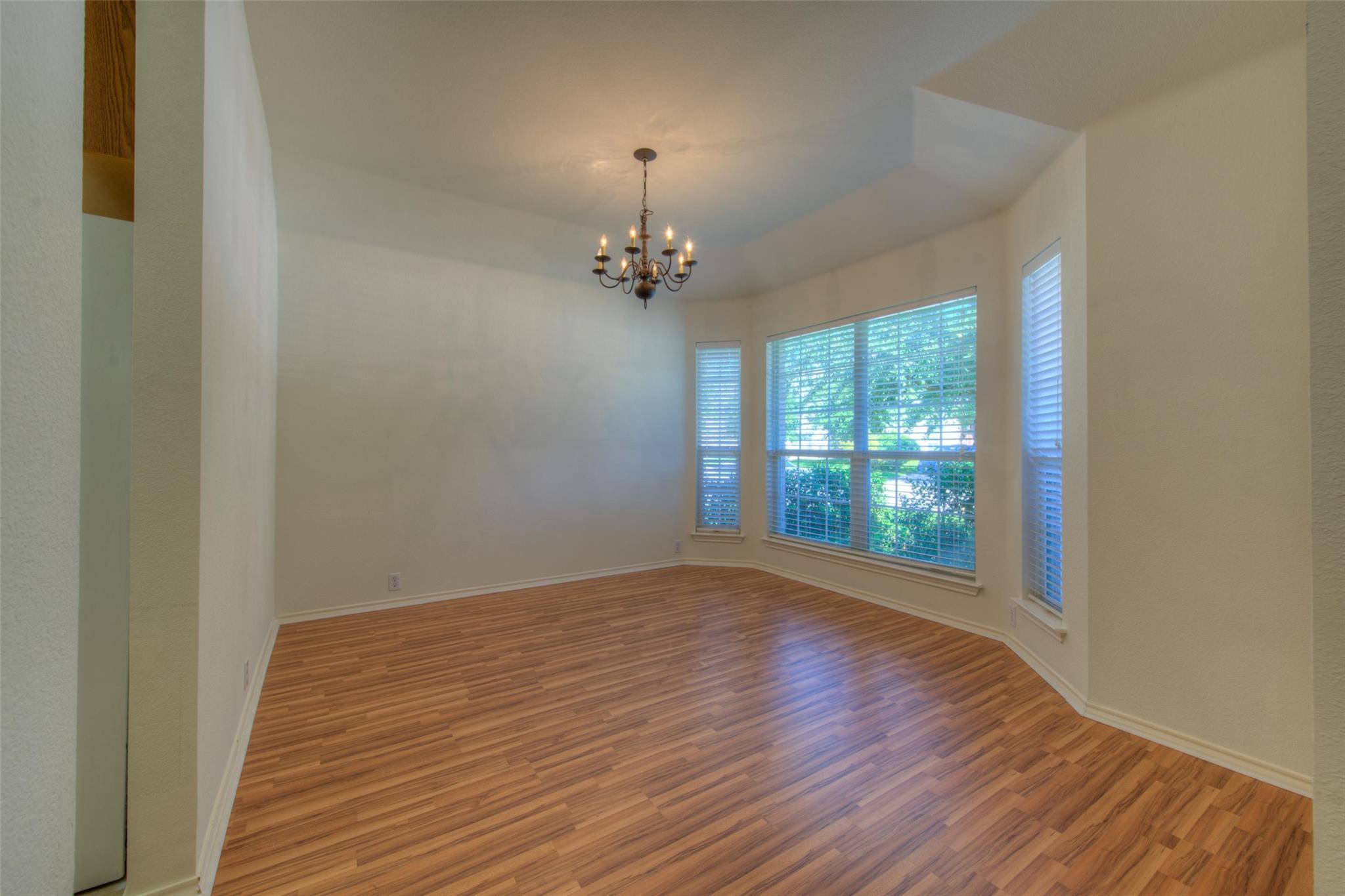 1632 Belvedere Pl Property Photo 4