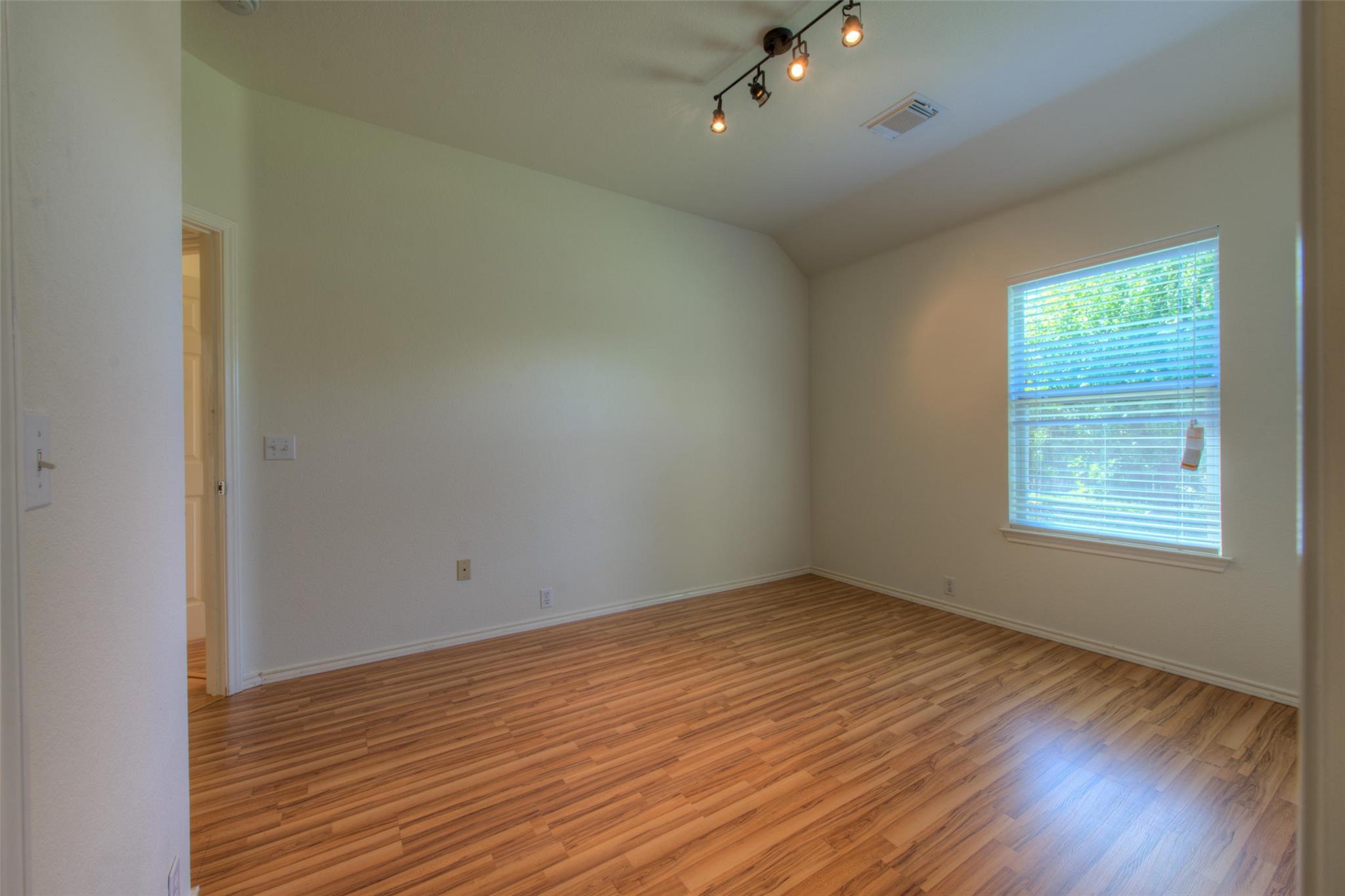 1632 Belvedere Pl Property Photo 16