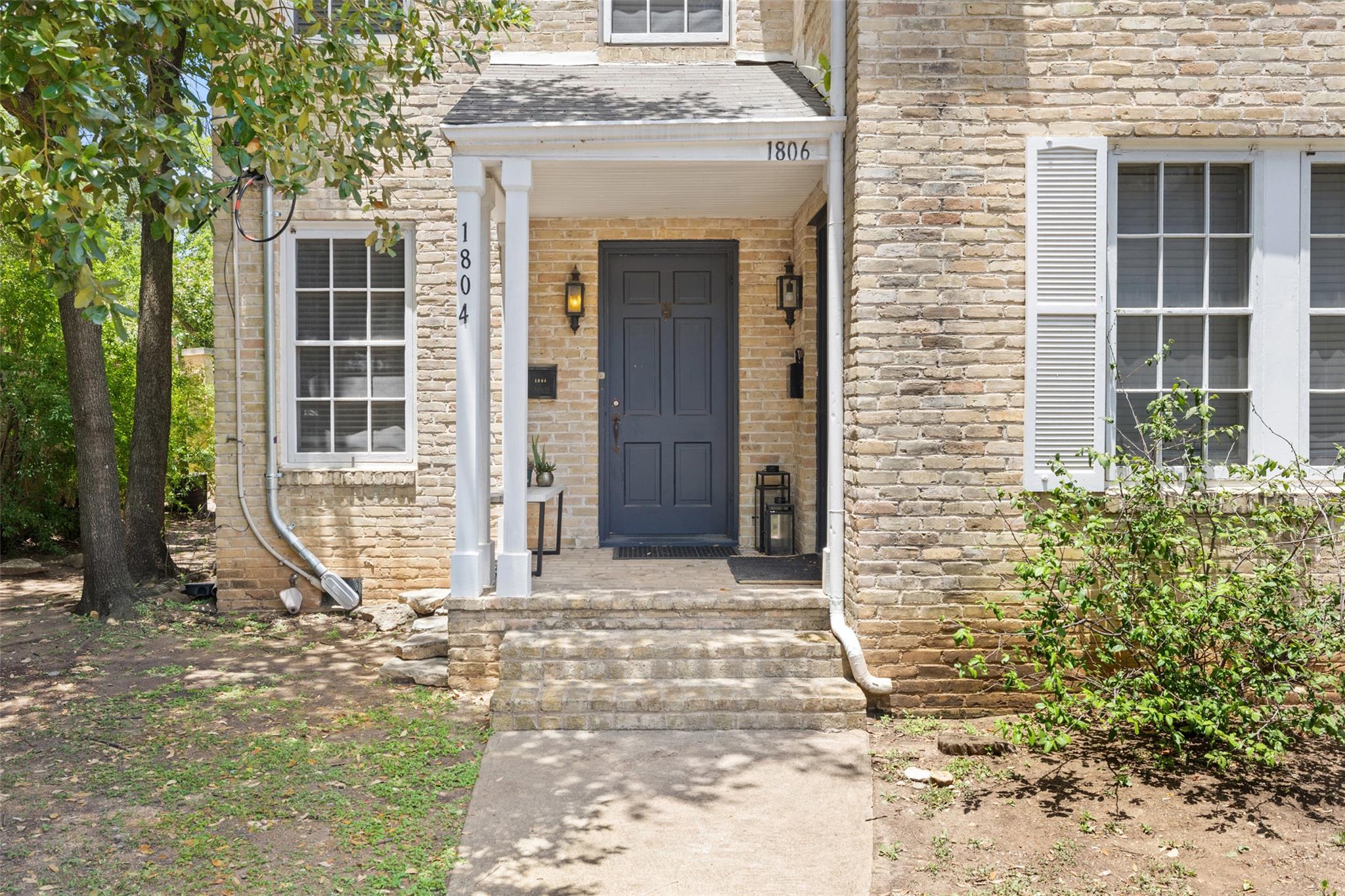 1804 Pearl St Property Photo 2