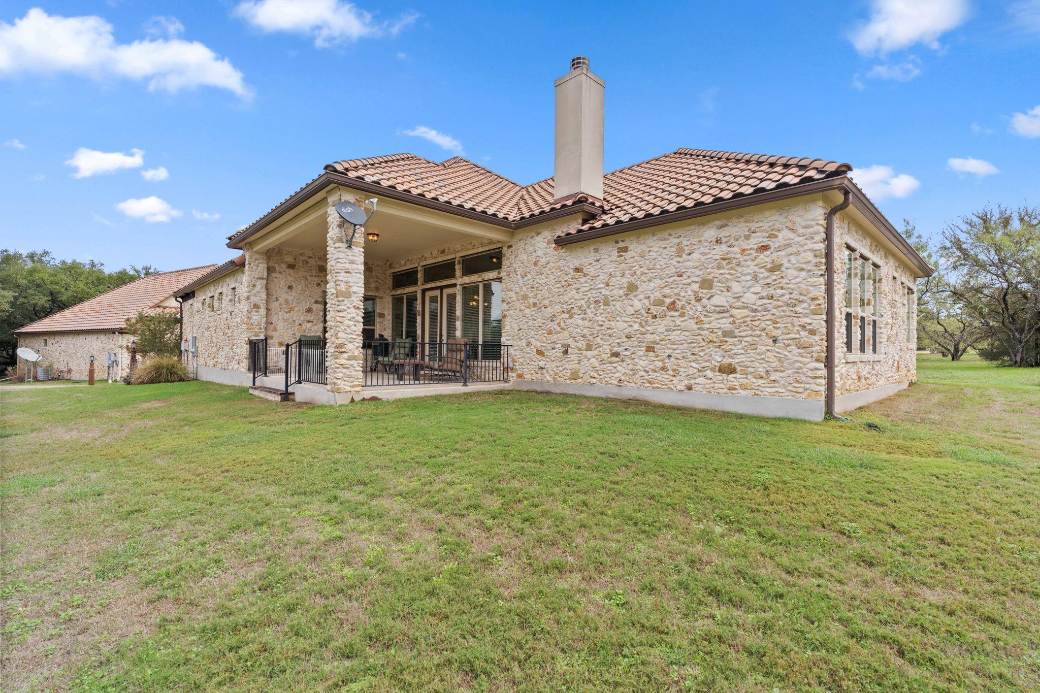 106 Gemstone None Property Photo 18