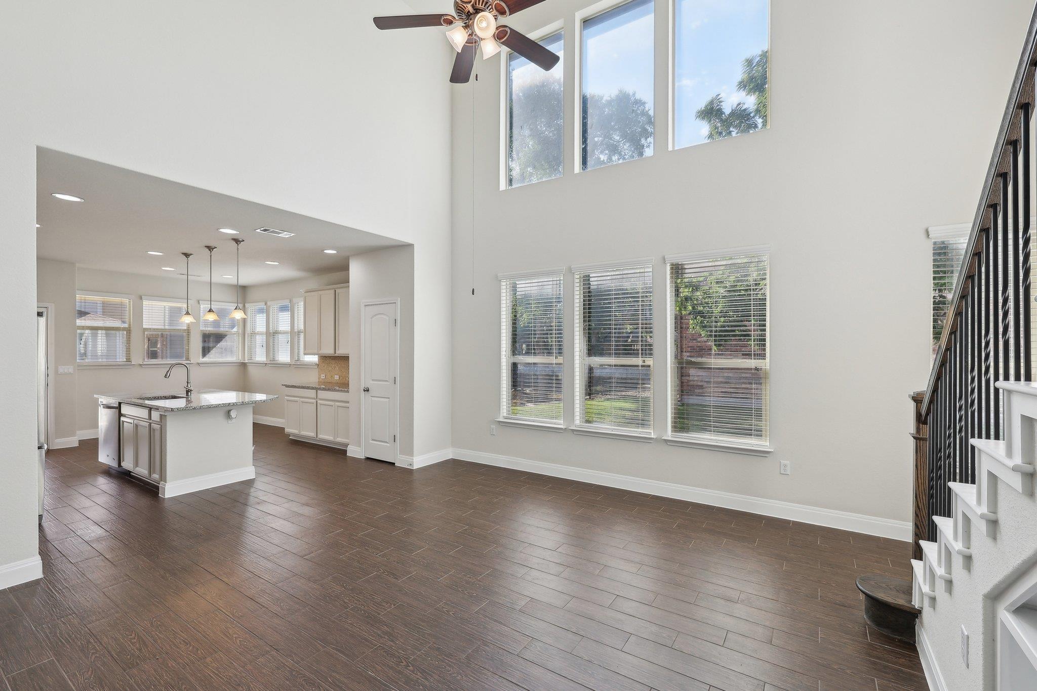 10418 Turnbull Loop Property Photo 6