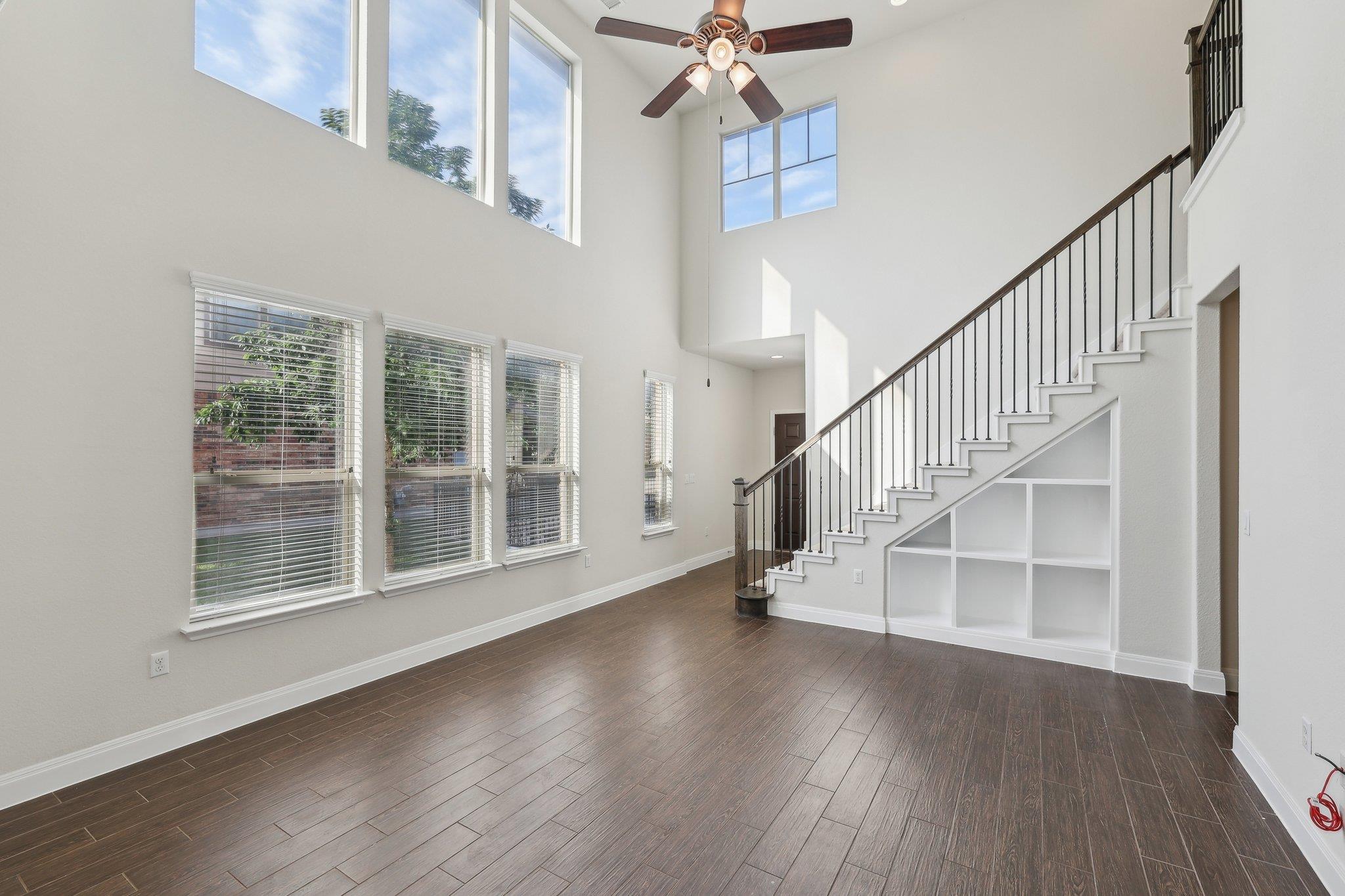10418 Turnbull Loop Property Photo 8
