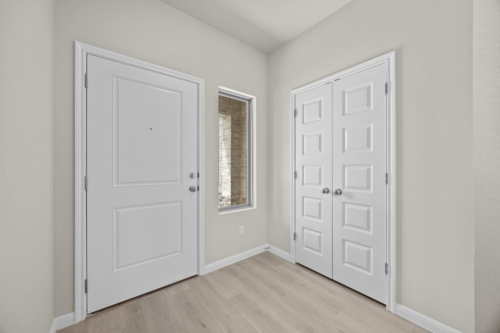 206 Hornet St Property Photo 3