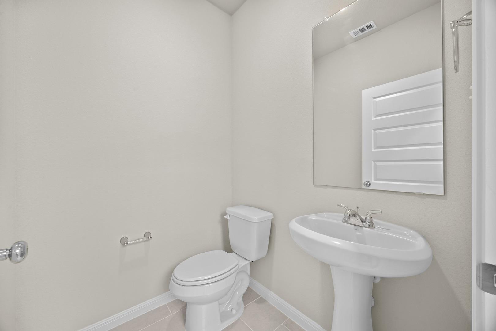 206 Hornet St Property Photo 5
