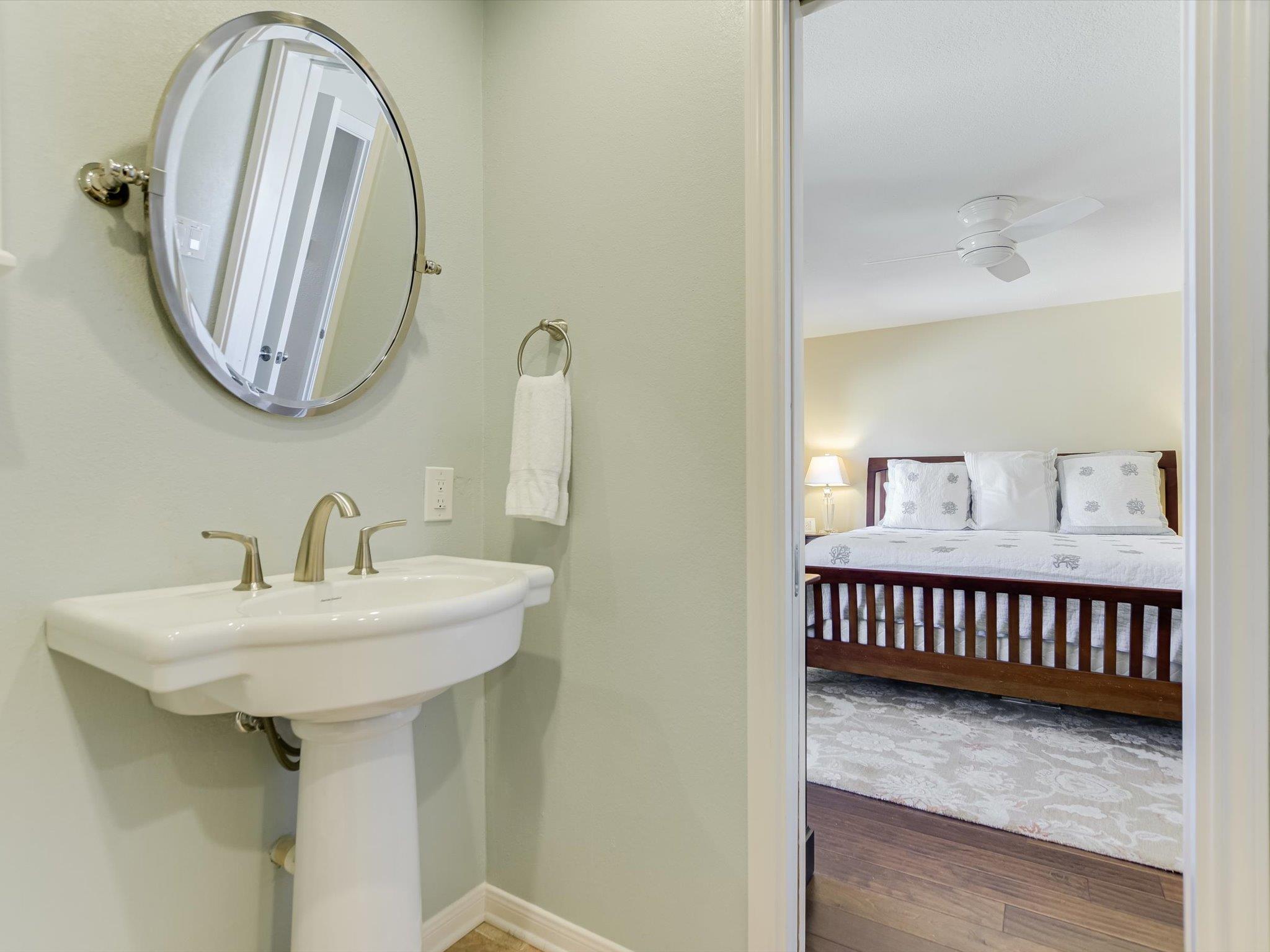 1100 The Cape None #602 Property Photo 15