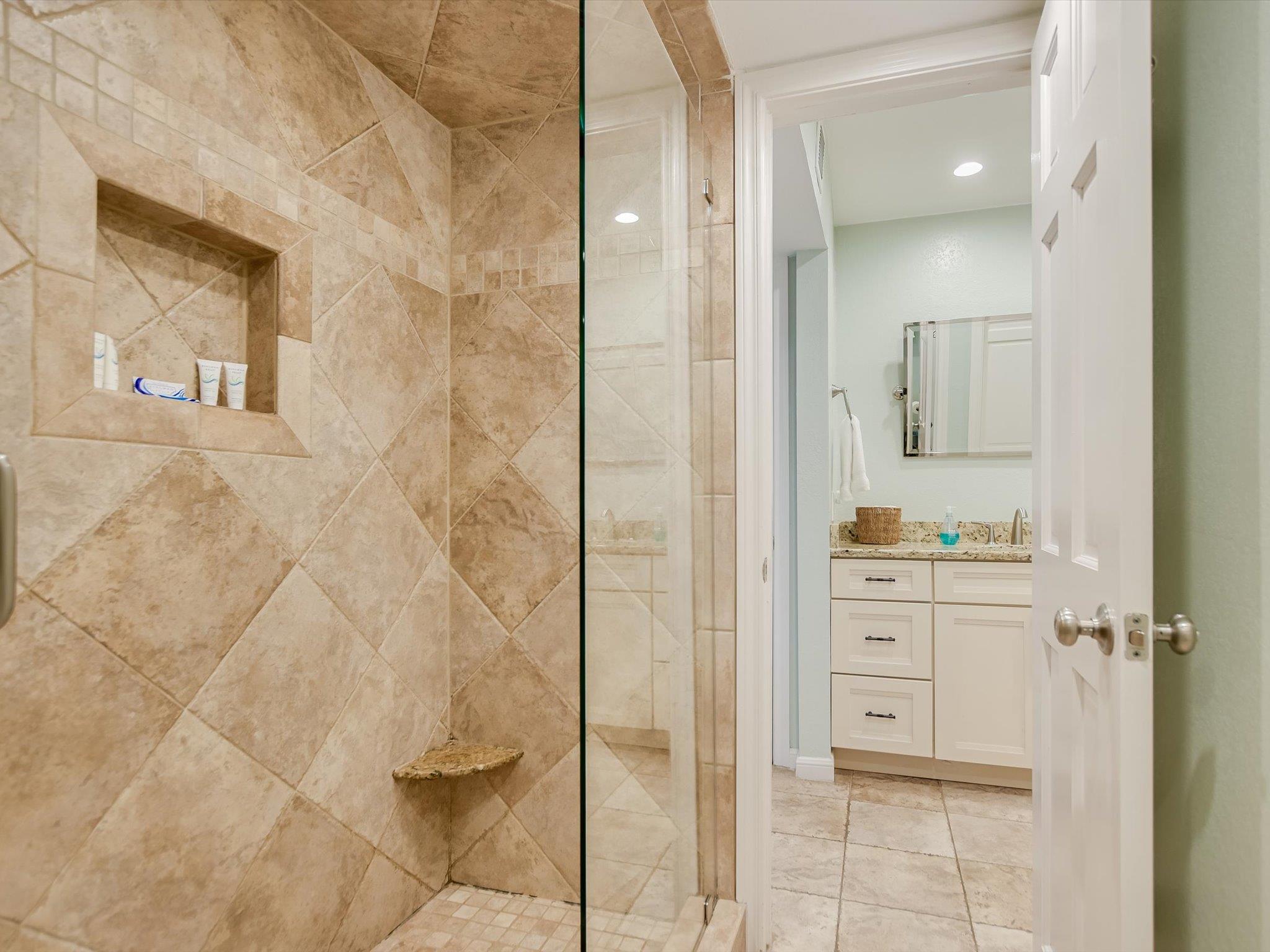 1100 The Cape None #602 Property Photo 16