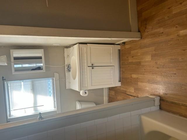 1008 Washburn St Property Photo 9