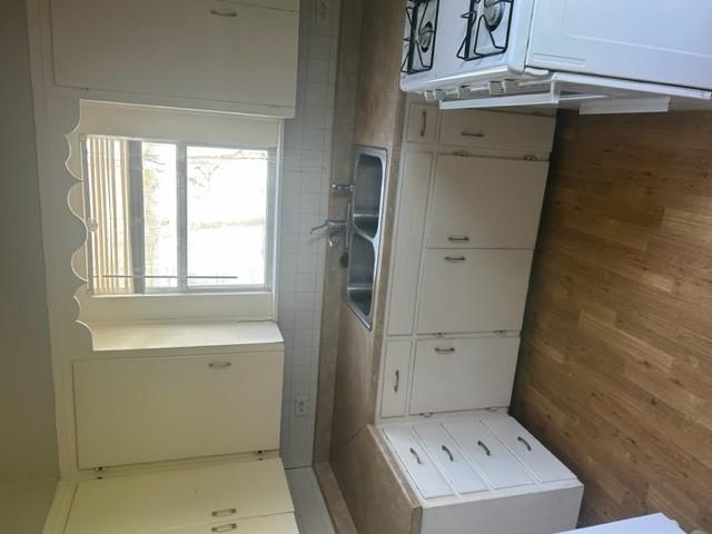 1008 Washburn St Property Photo 15