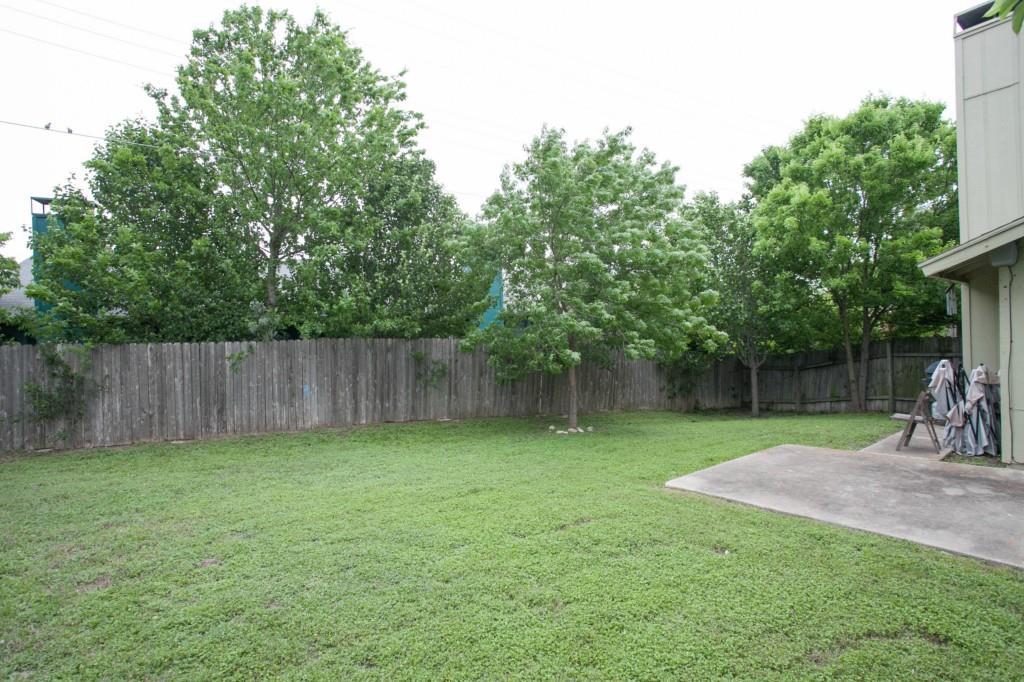 1907 Townesouth Cir #a Property Photo 18
