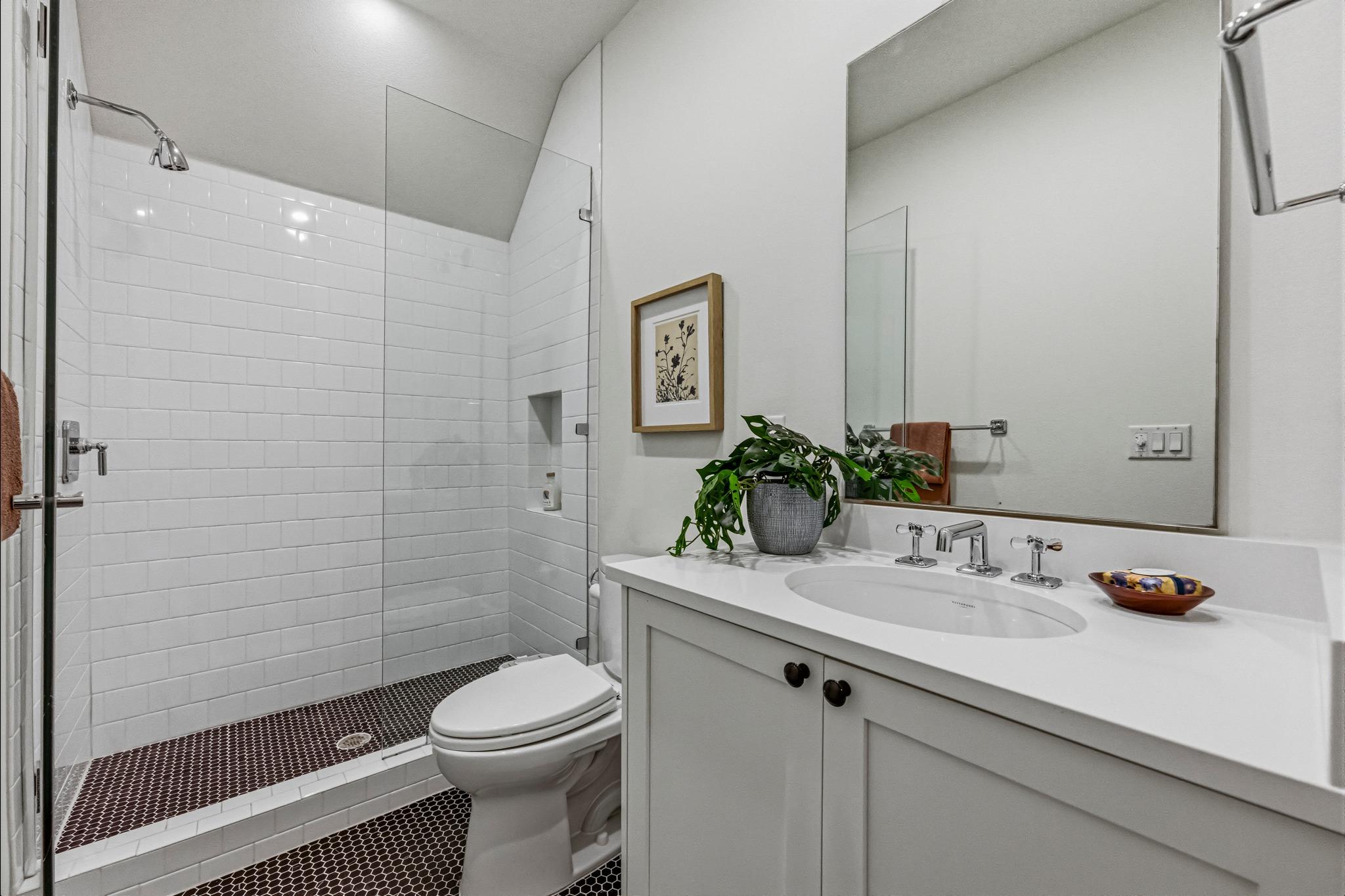 2512 Watkins Way Property Photo 31