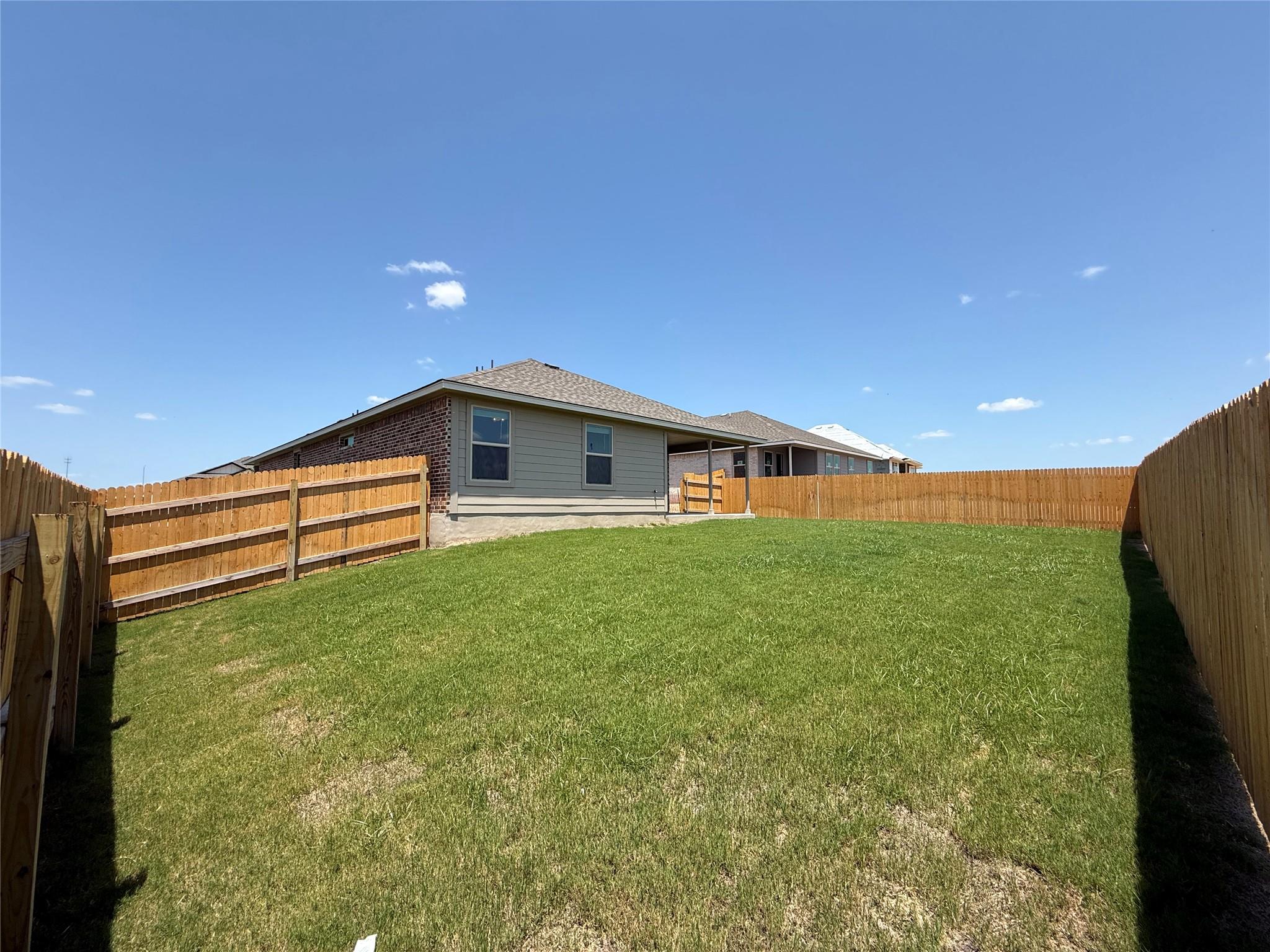 229 Creekfall Rd Property Photo 6