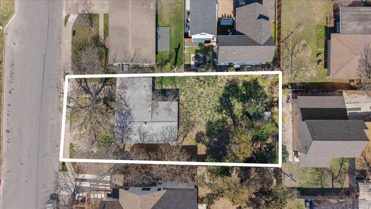 8017 Lazy Ln Property Photo 1
