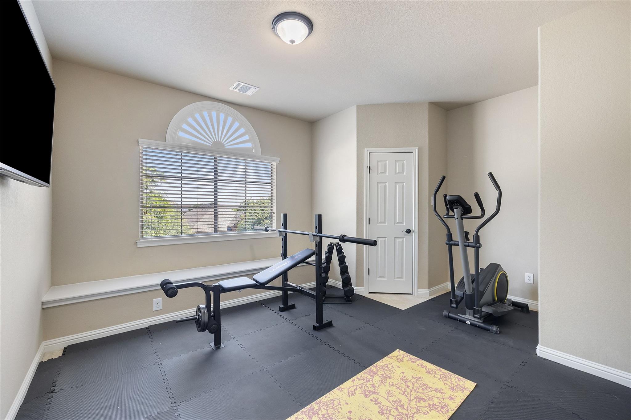 2474 Santa Barbara Loop Property Photo 23