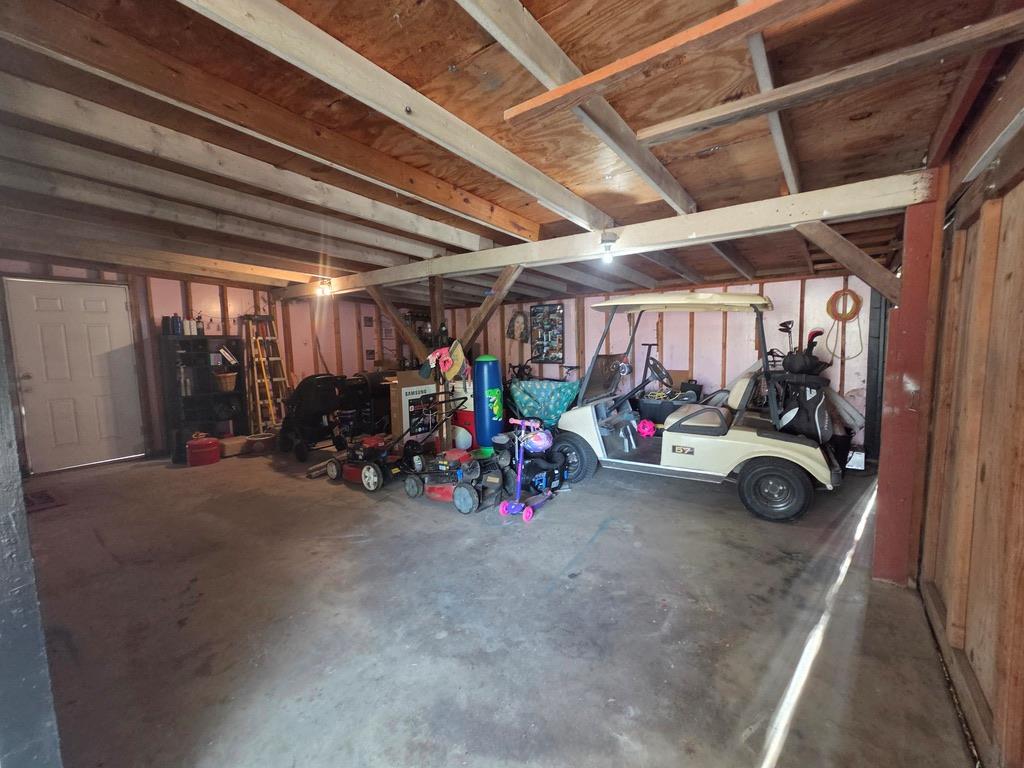 126 Travis Ln Property Photo 16